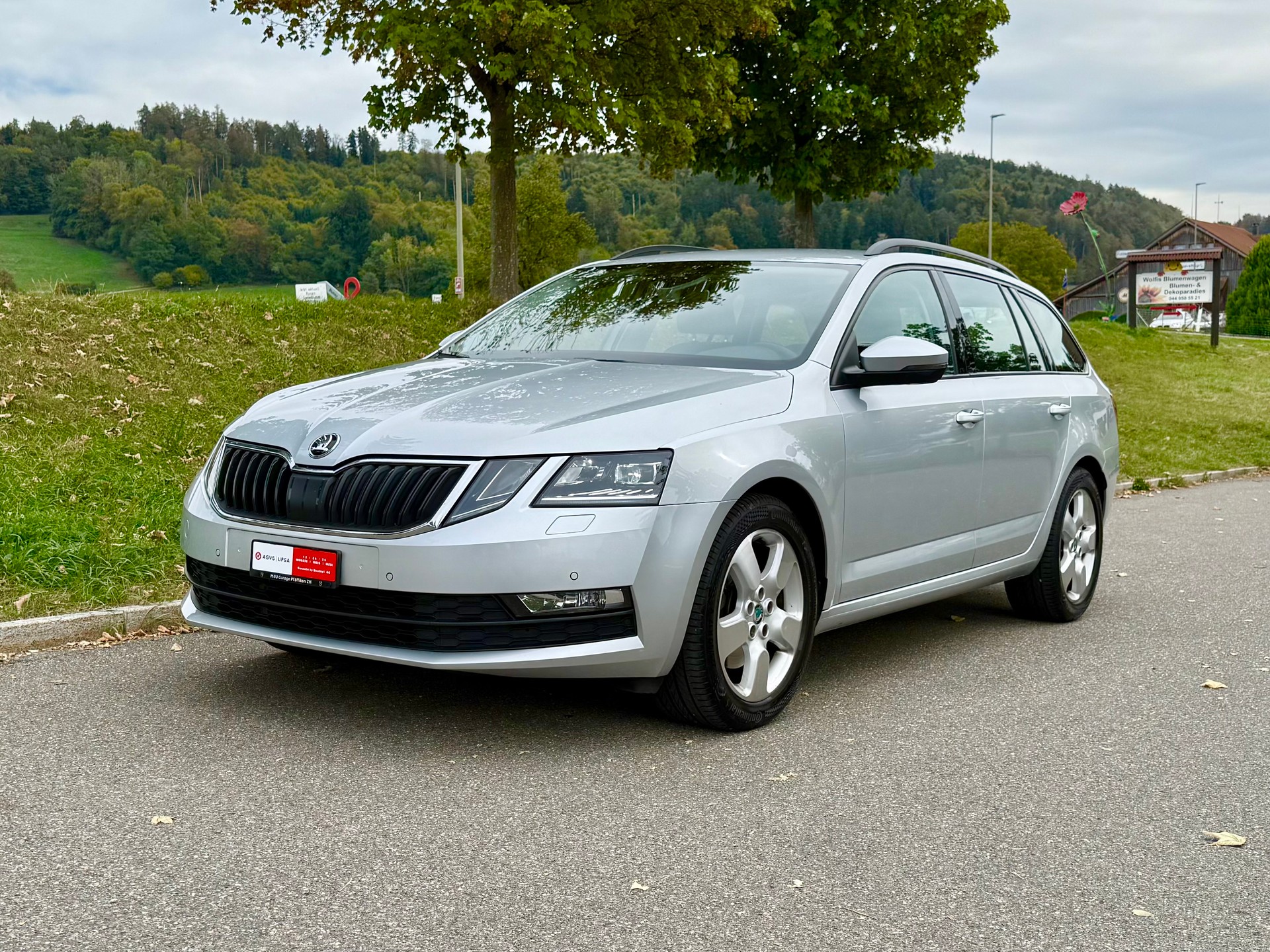 SKODA Octavia Combi 1.8 TSI Ambition 4x4 DSG-image-7