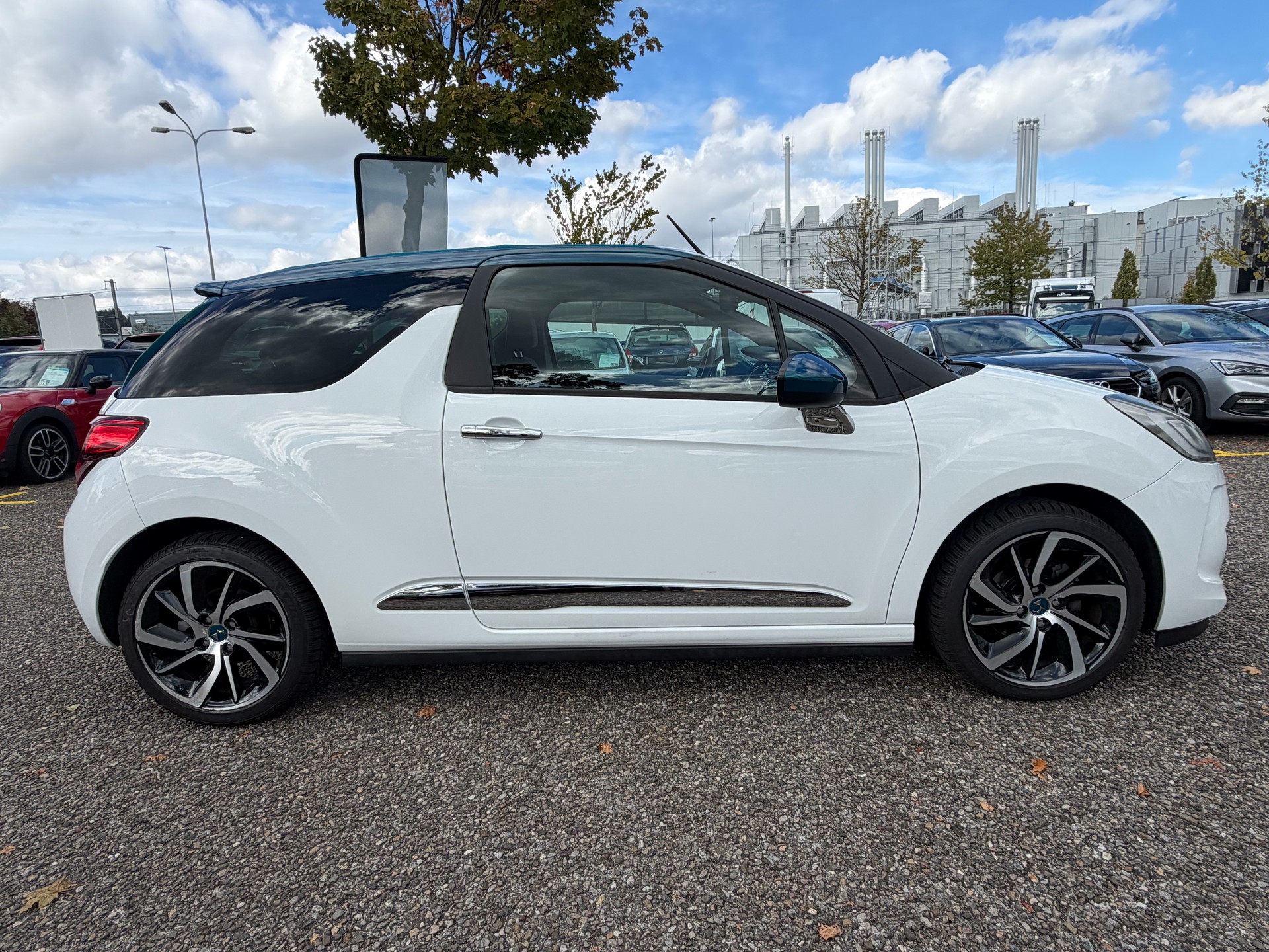 DS AUTOMOBILES DS 3 Cabrio 1.2 PureTech SO Chic EAT-image-3