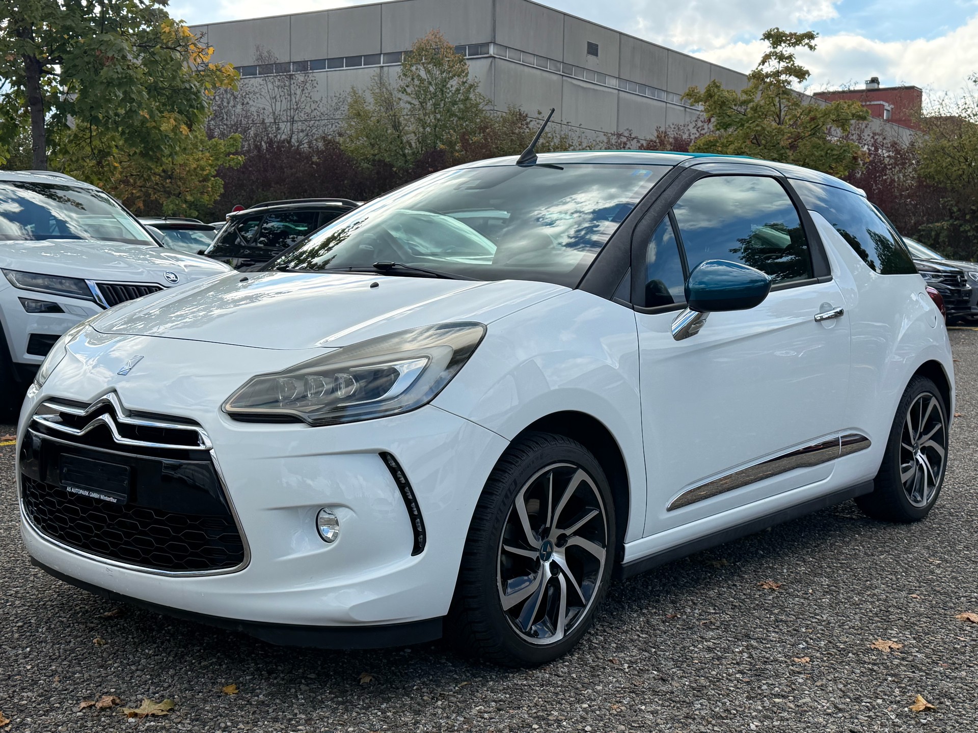DS AUTOMOBILES DS 3 Cabrio 1.2 PureTech SO Chic EAT-image-0