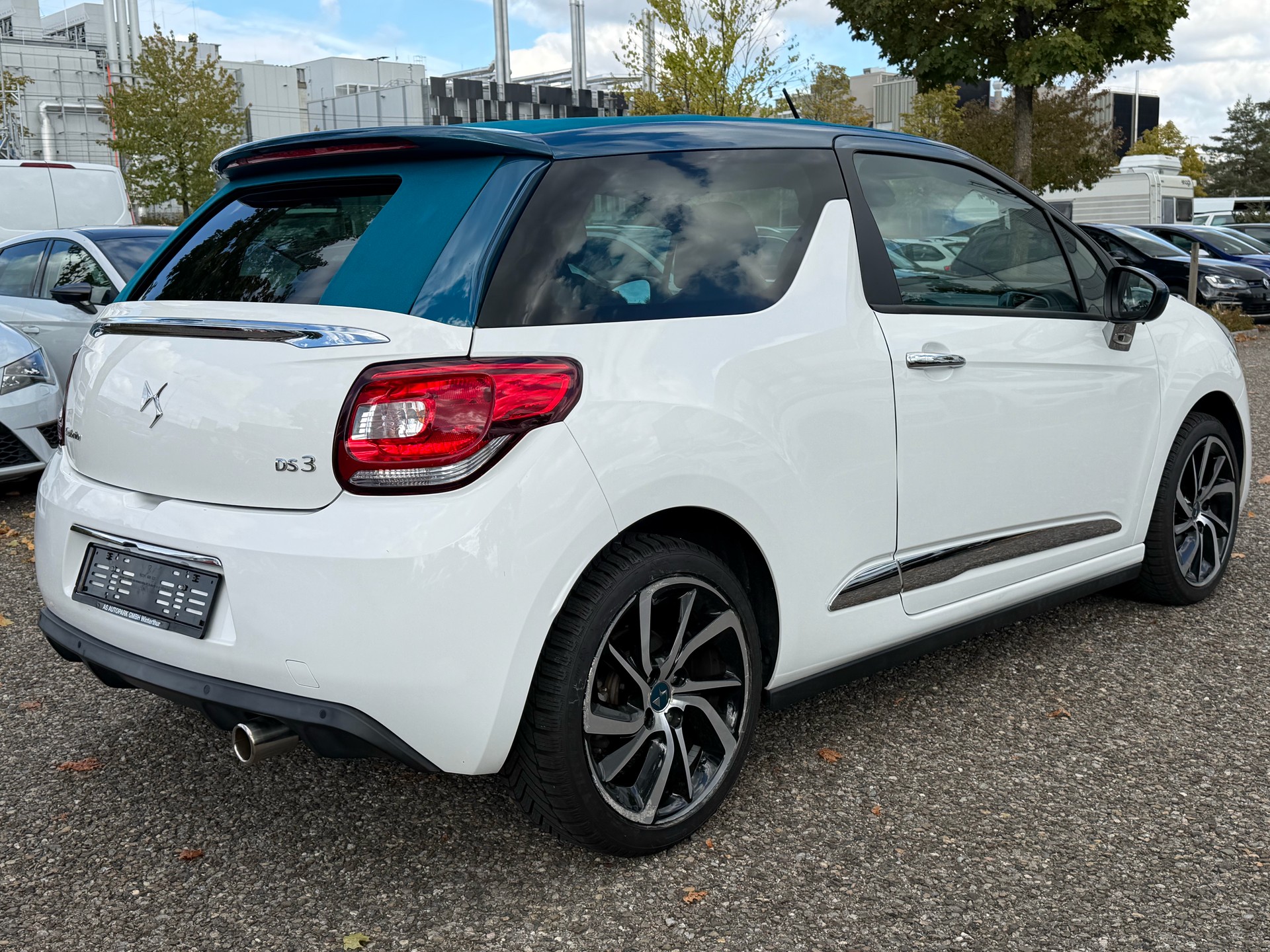 DS AUTOMOBILES DS 3 Cabrio 1.2 PureTech SO Chic EAT-image-4