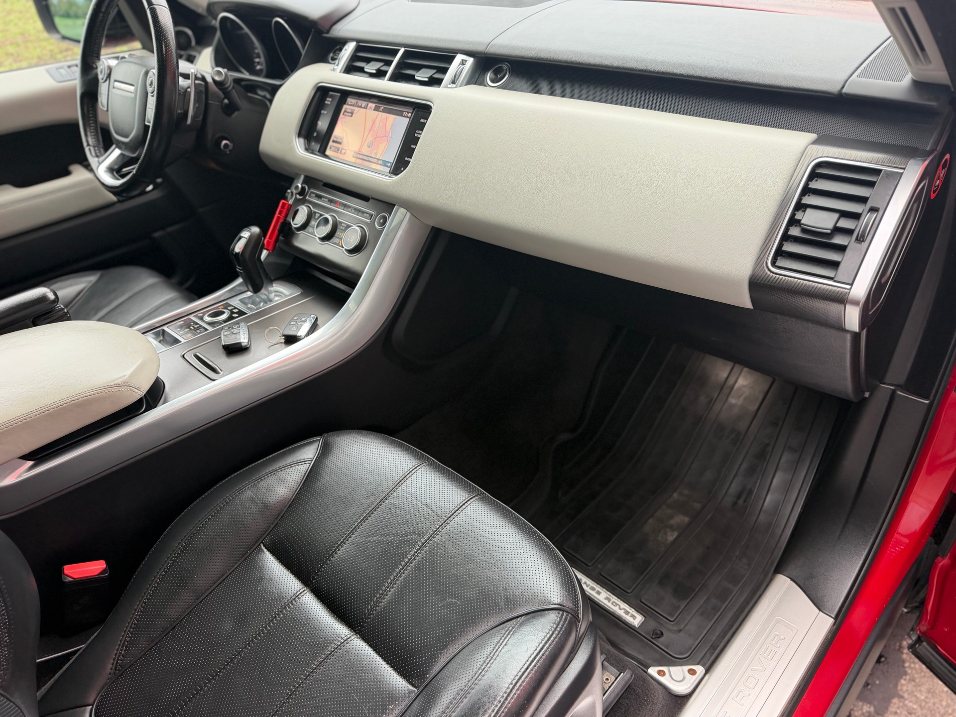 LAND ROVER Range Rover Sport 3.0 SDV6 Autobiogr. Dynamic Aut.-image-15