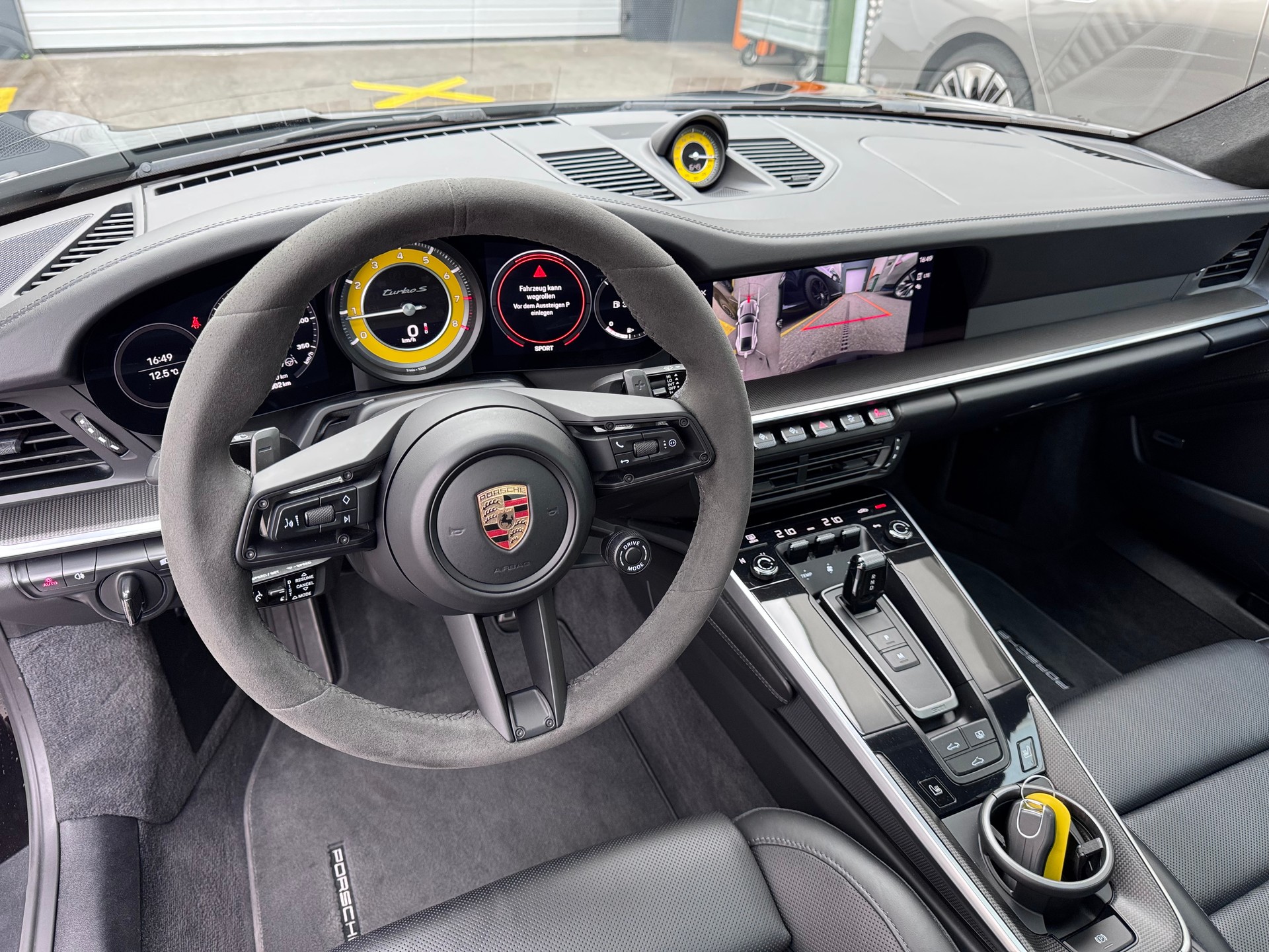 PORSCHE 911 Turbo S PDK-image-5
