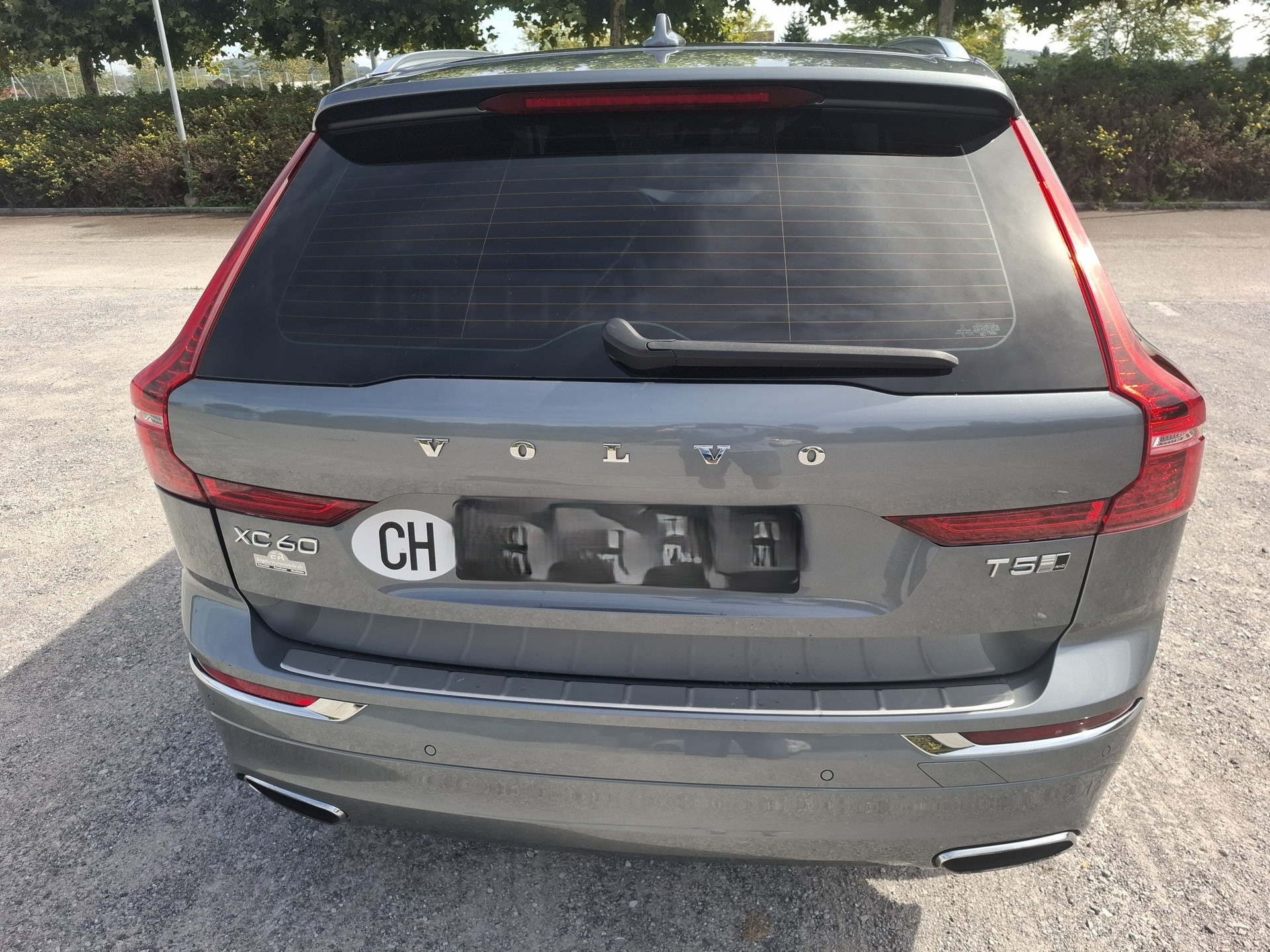 VOLVO 2.0 T5 Inscription AWD-image-2