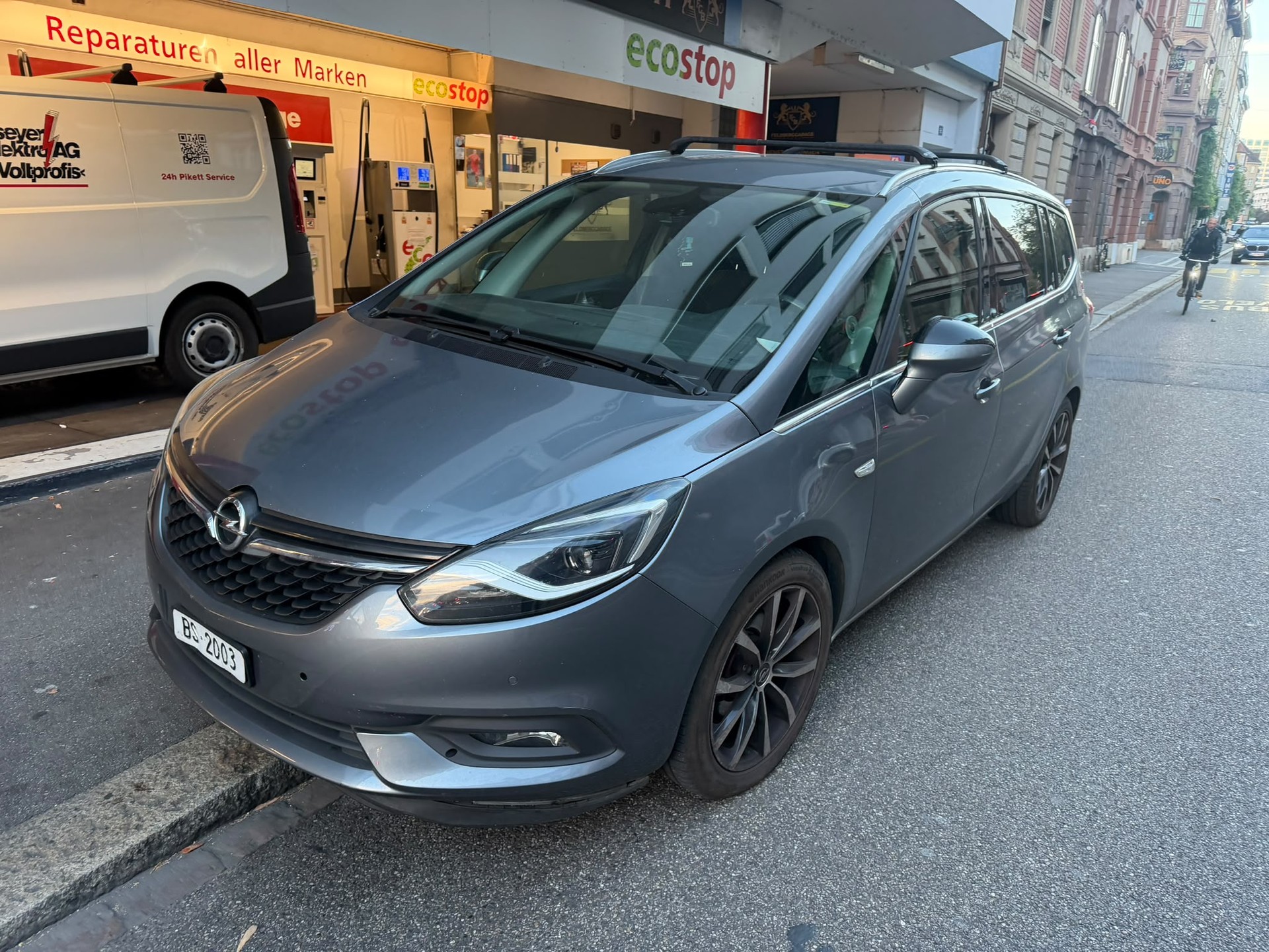 OPEL Zafira 2.0 CDTi Enjoy-image-1