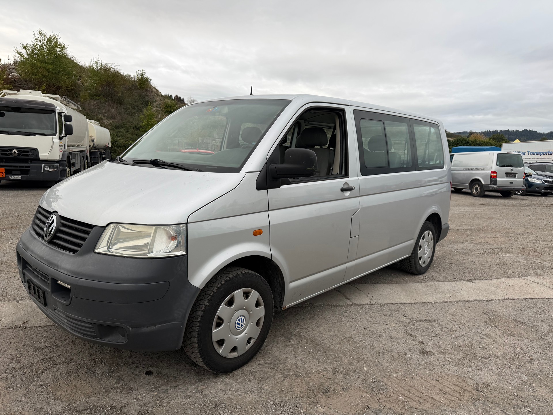 VW T5 Caravelle Trend 2.5TDI PD 4M-image-0