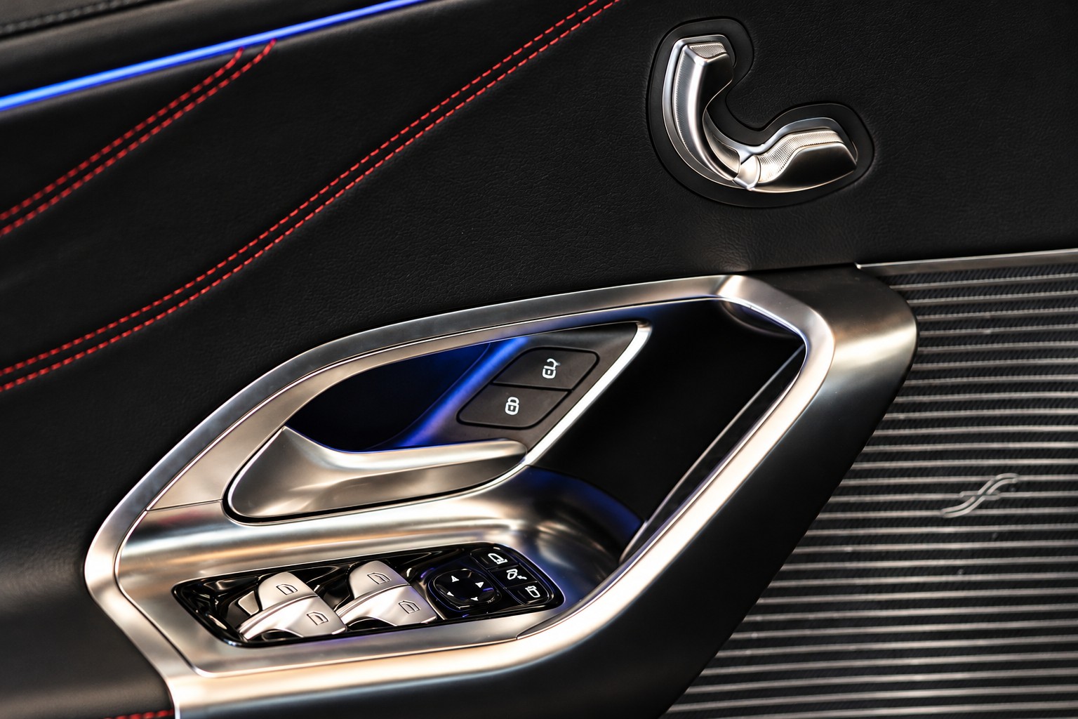 MERCEDES-BENZ GLC400 4MATIC with EW Te-image-11