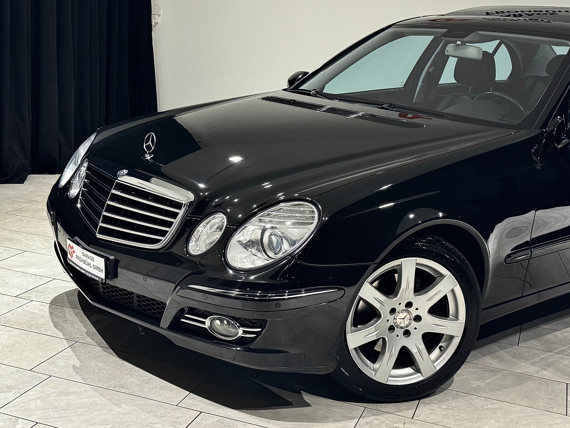 MERCEDES-BENZ E 350 Avantgarde 4Matic Automatic | 1.Hand | CH |-image-13
