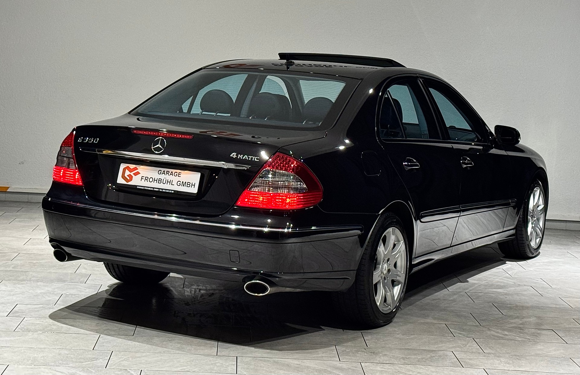MERCEDES-BENZ E 350 Avantgarde 4Matic Automatic | 1.Hand | CH |-image-4