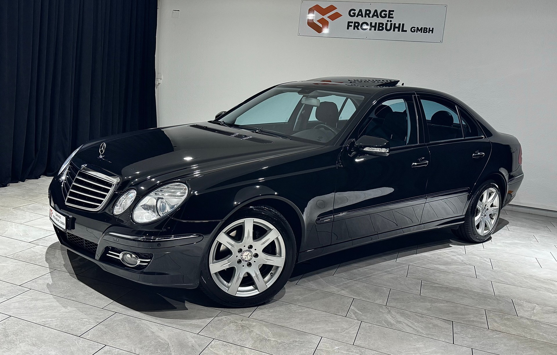 MERCEDES-BENZ E 350 Avantgarde 4Matic Automatic | 1.Hand | CH |-image-12