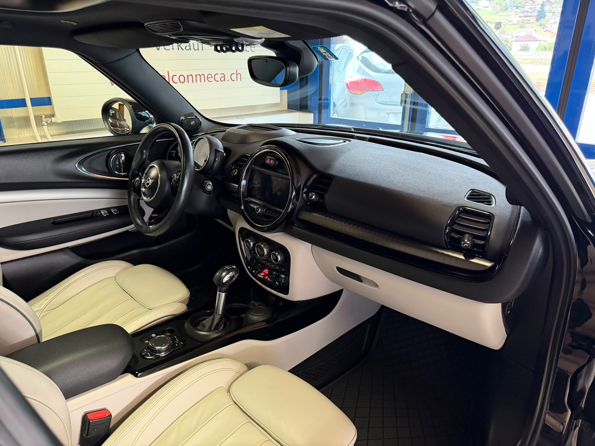 MINI Clubman Cooper S ALL4 Steptronic-image-20