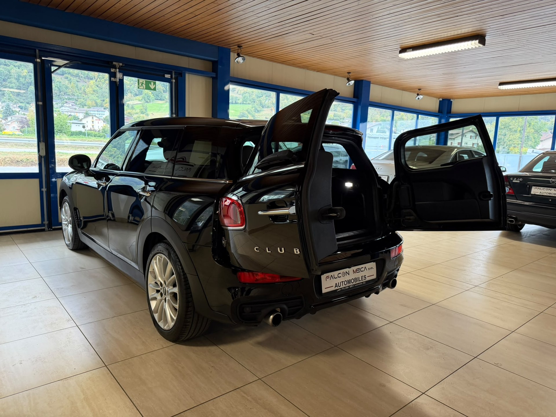 MINI Clubman Cooper S ALL4 Steptronic-image-8
