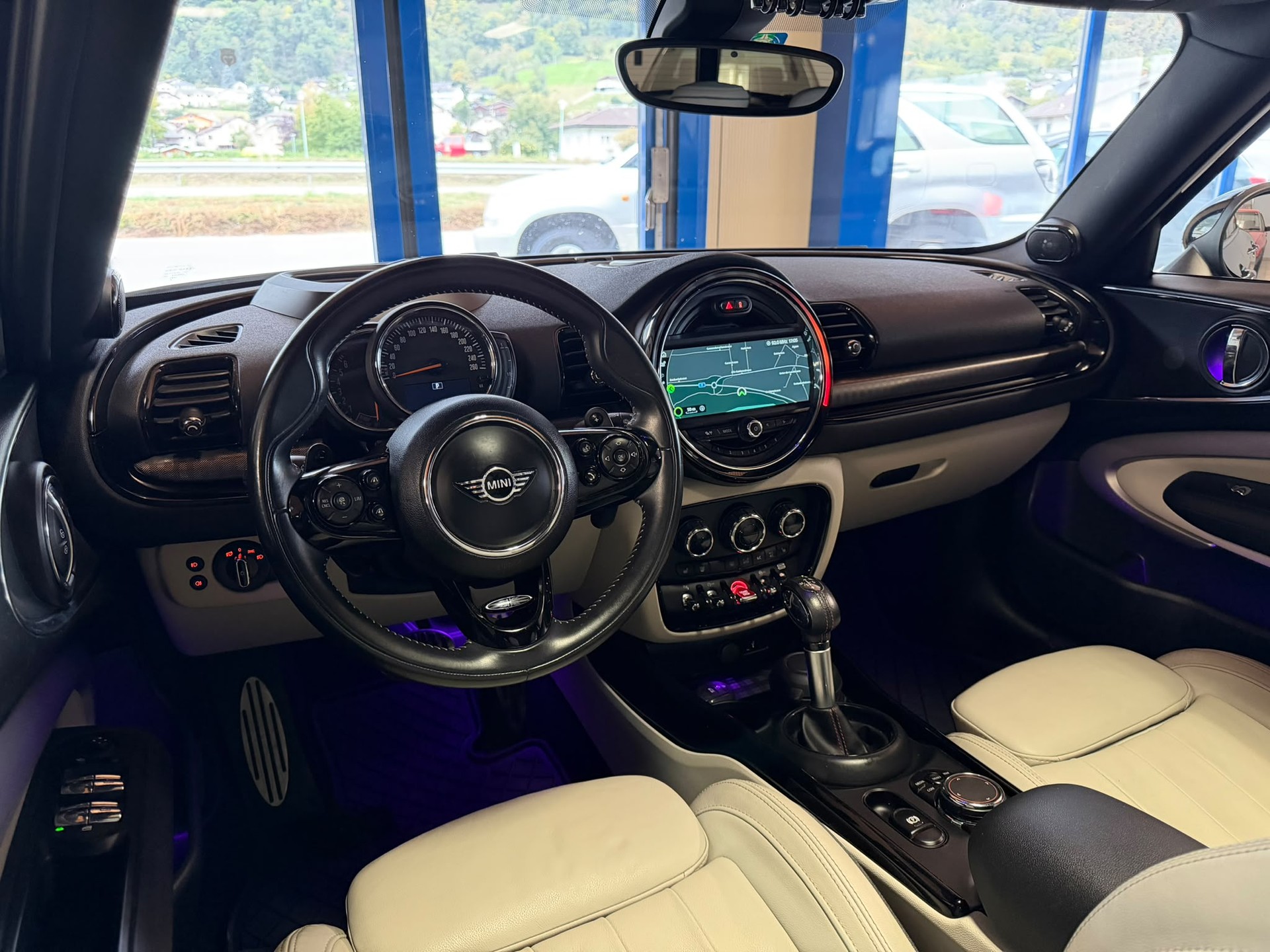 MINI Clubman Cooper S ALL4 Steptronic-image-17