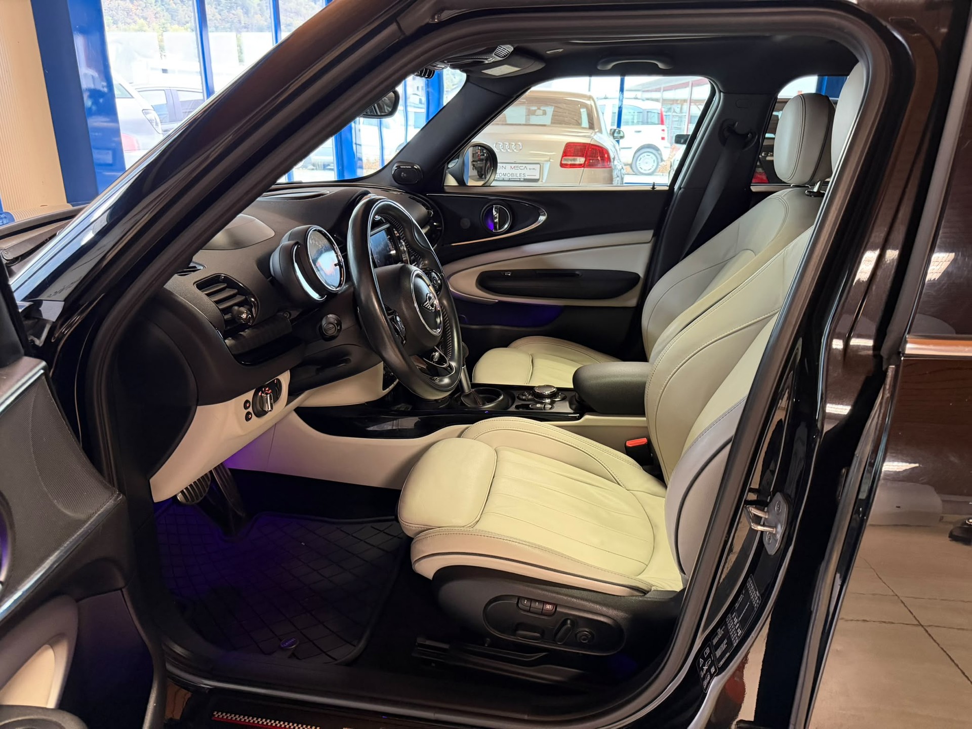 MINI Clubman Cooper S ALL4 Steptronic-image-18