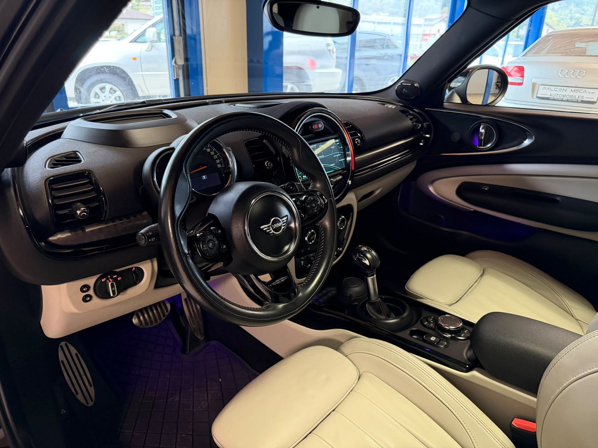 MINI Clubman Cooper S ALL4 Steptronic-image-19
