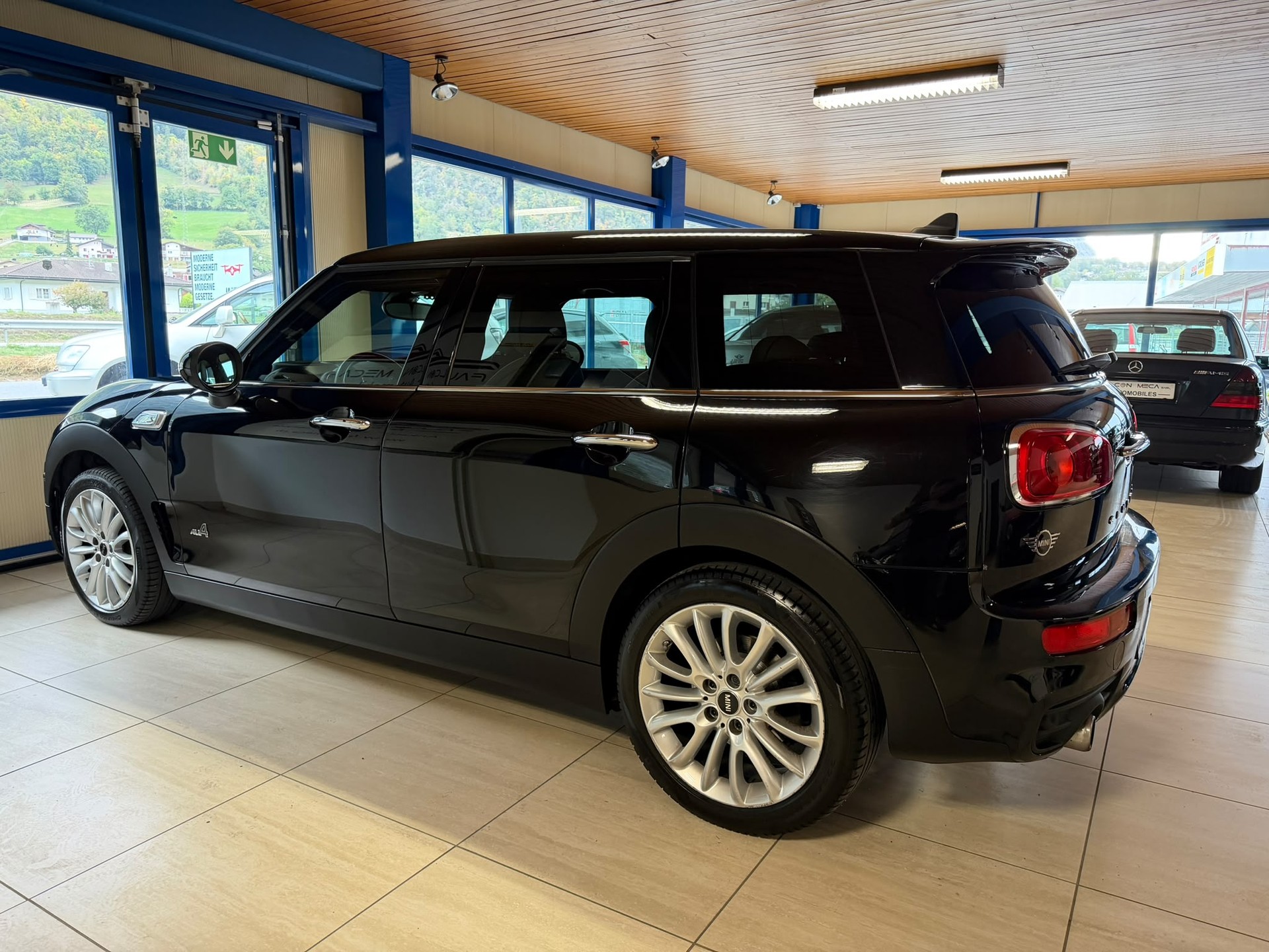 MINI Clubman Cooper S ALL4 Steptronic-image-6