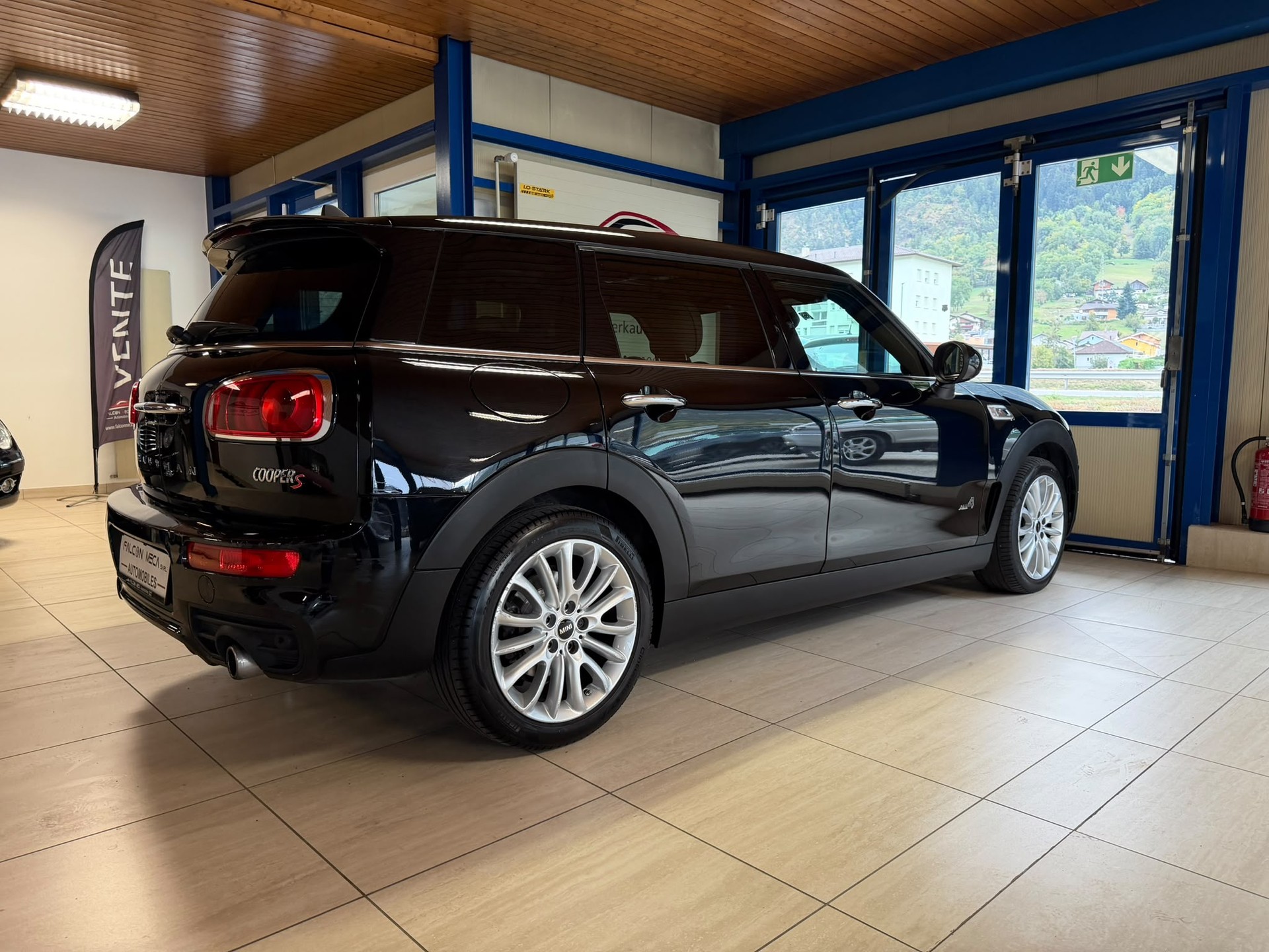 MINI Clubman Cooper S ALL4 Steptronic-image-10