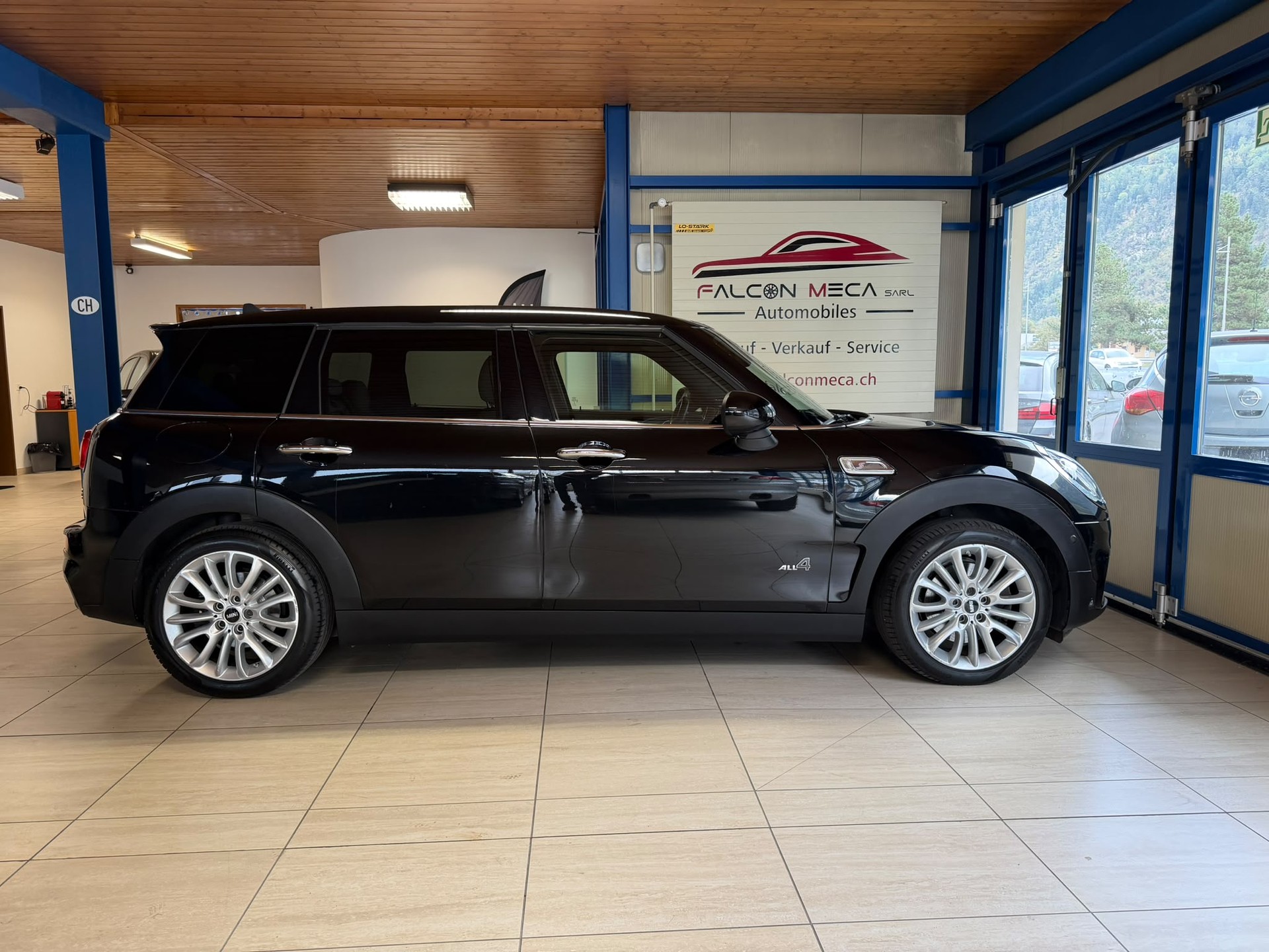 MINI Clubman Cooper S ALL4 Steptronic-image-11