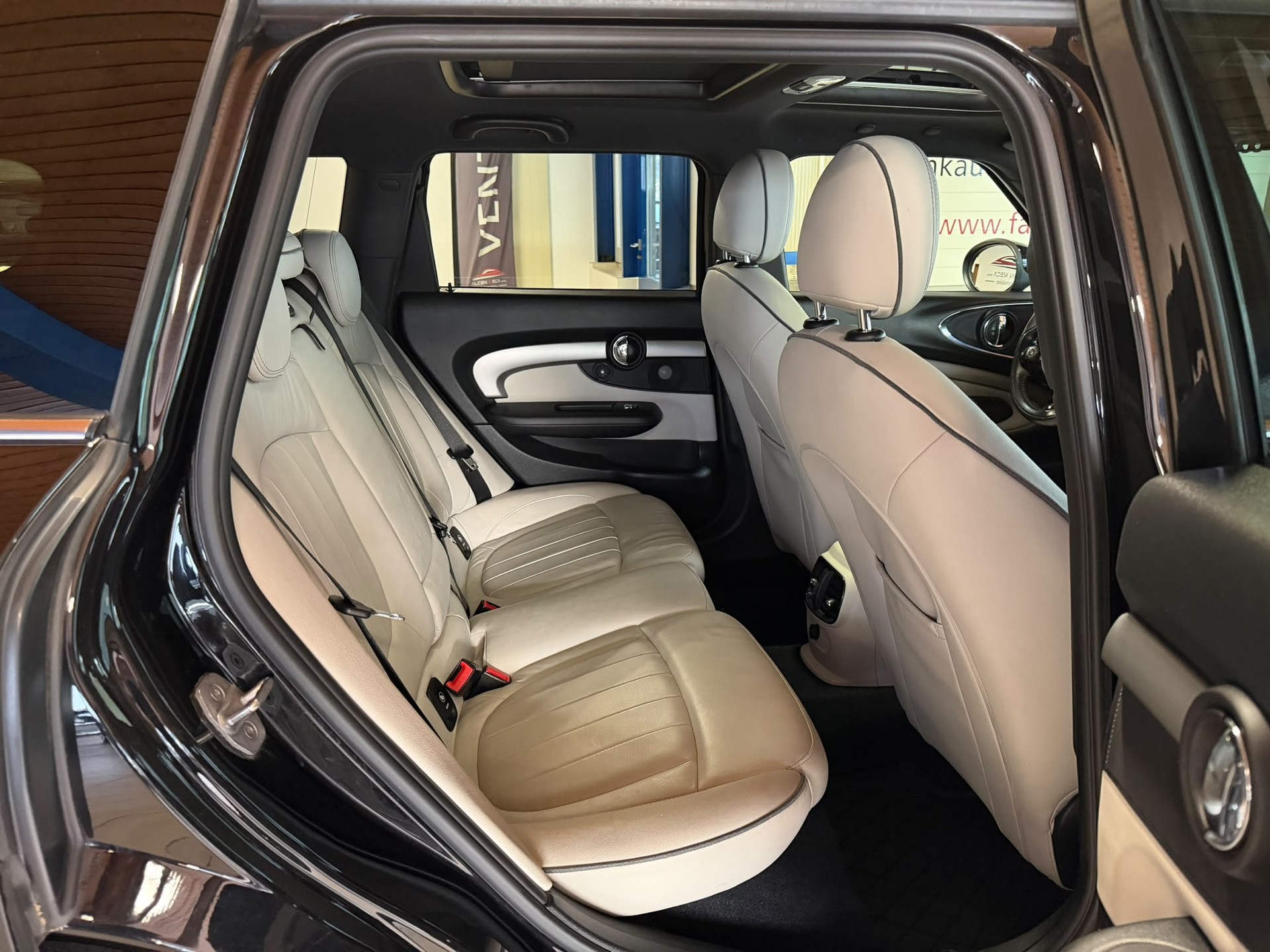 MINI Clubman Cooper S ALL4 Steptronic-image-22