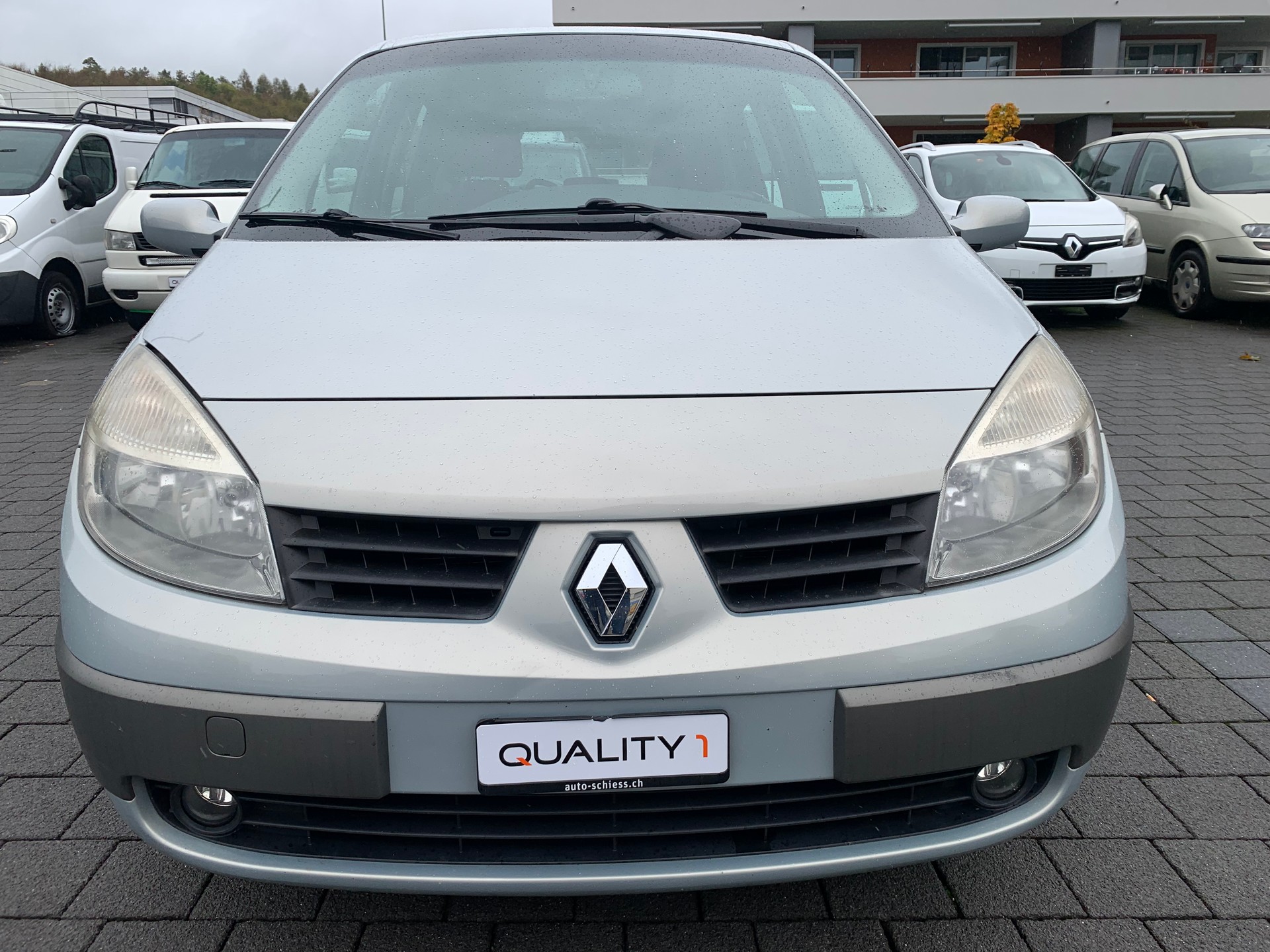 RENAULT Scénic 2.0 16V Dynamique-image-4