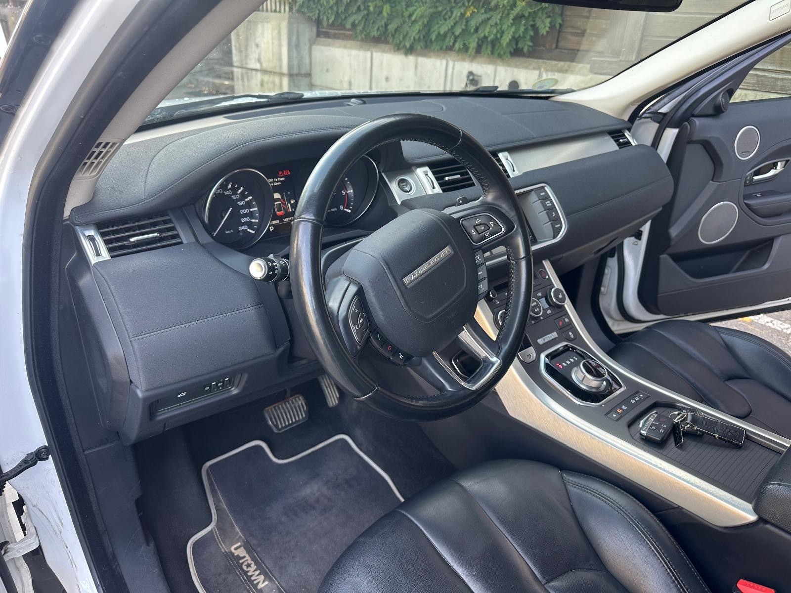 LAND ROVER Range Rover Evoque 2.2 TD4 Uptown AT9-image-8