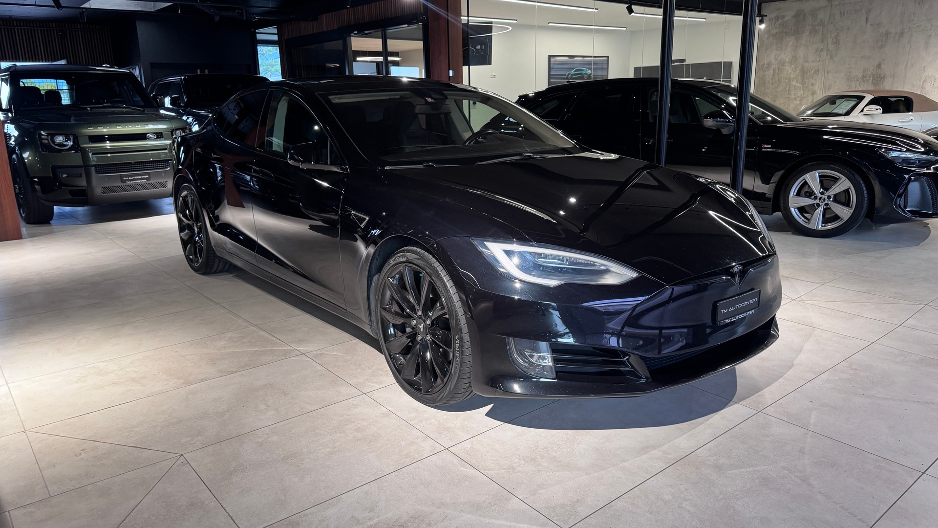TESLA Model S 90 D-image-1