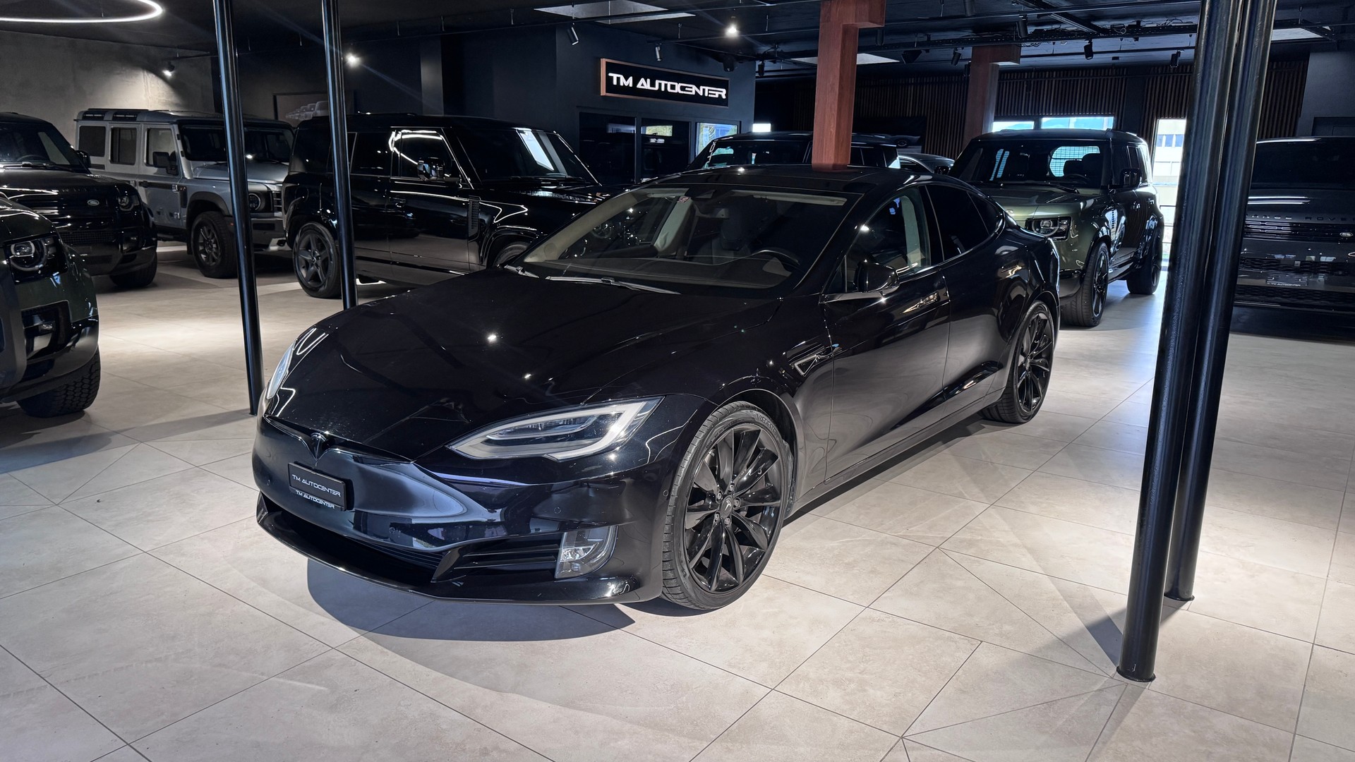 TESLA Model S 90 D-image-0