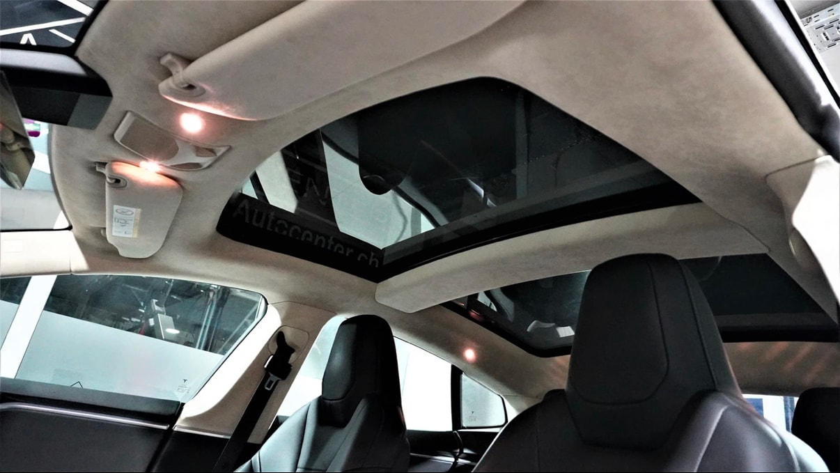 TESLA Model S 90 D-image-6