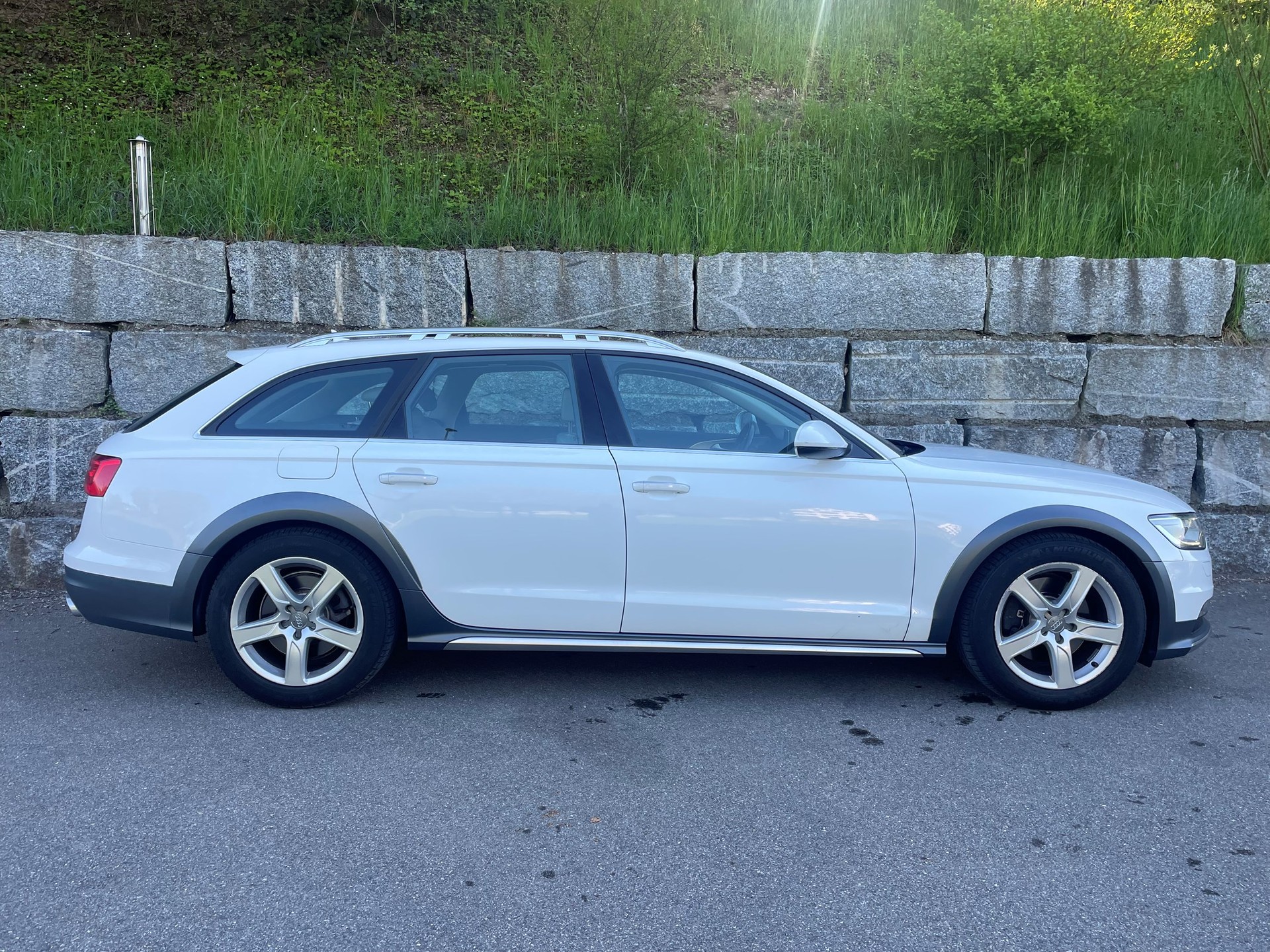 AUDI A6 allroad 3.0 TDI V6 quattro S-tronic-image-11