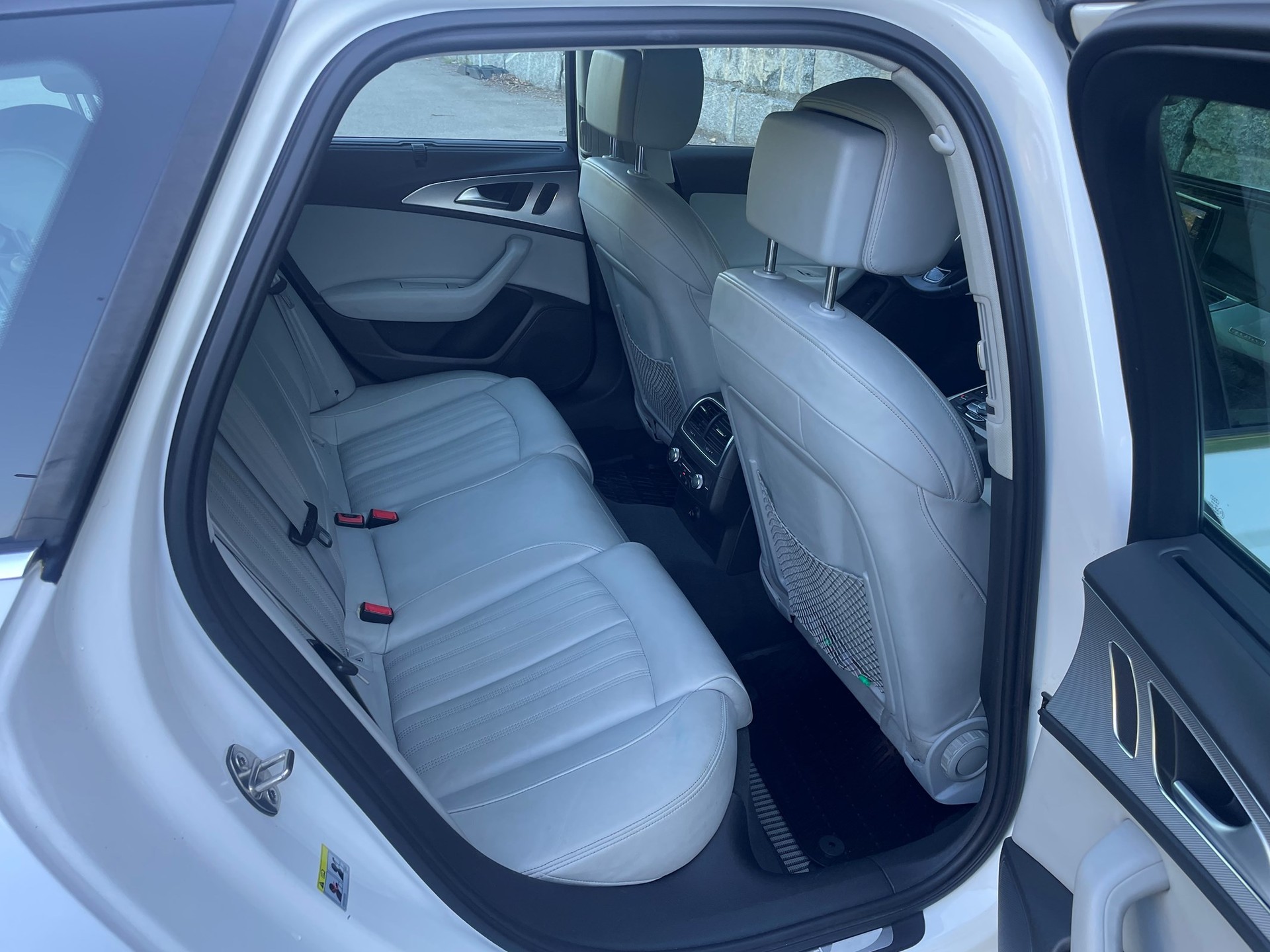 AUDI A6 allroad 3.0 TDI V6 quattro S-tronic-image-5