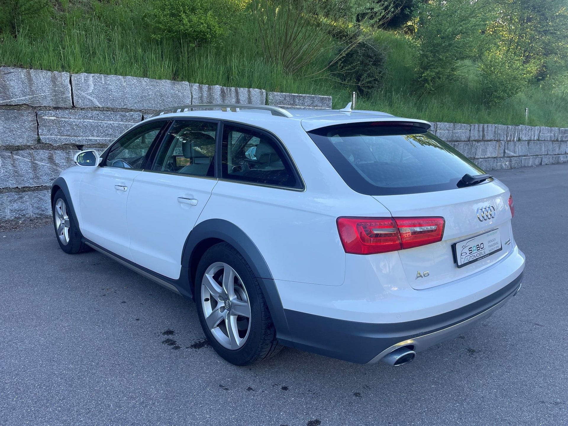 AUDI A6 allroad 3.0 TDI V6 quattro S-tronic-image-8