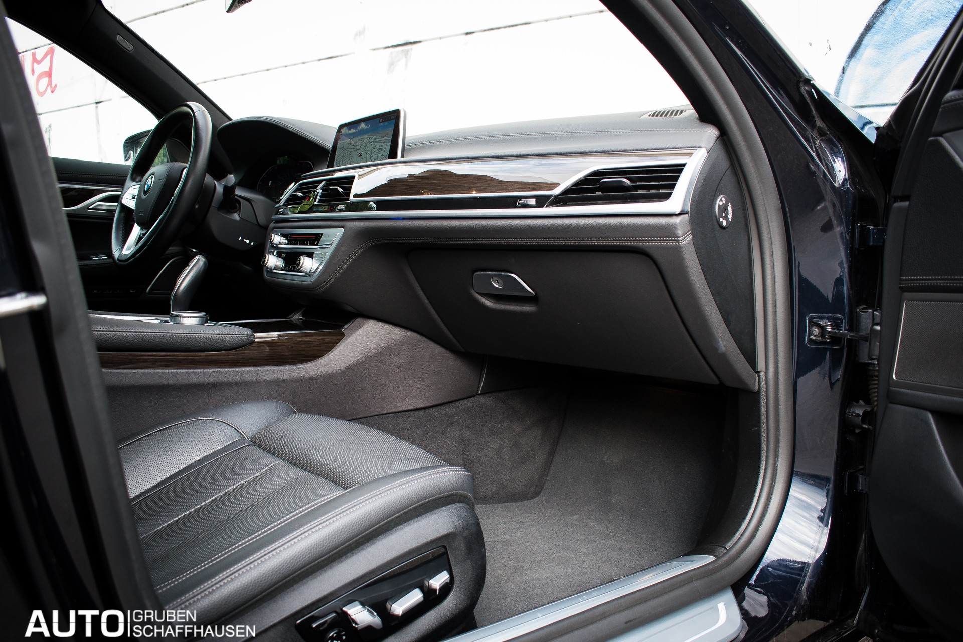 BMW 740Ld xDrive Steptronic-image-9