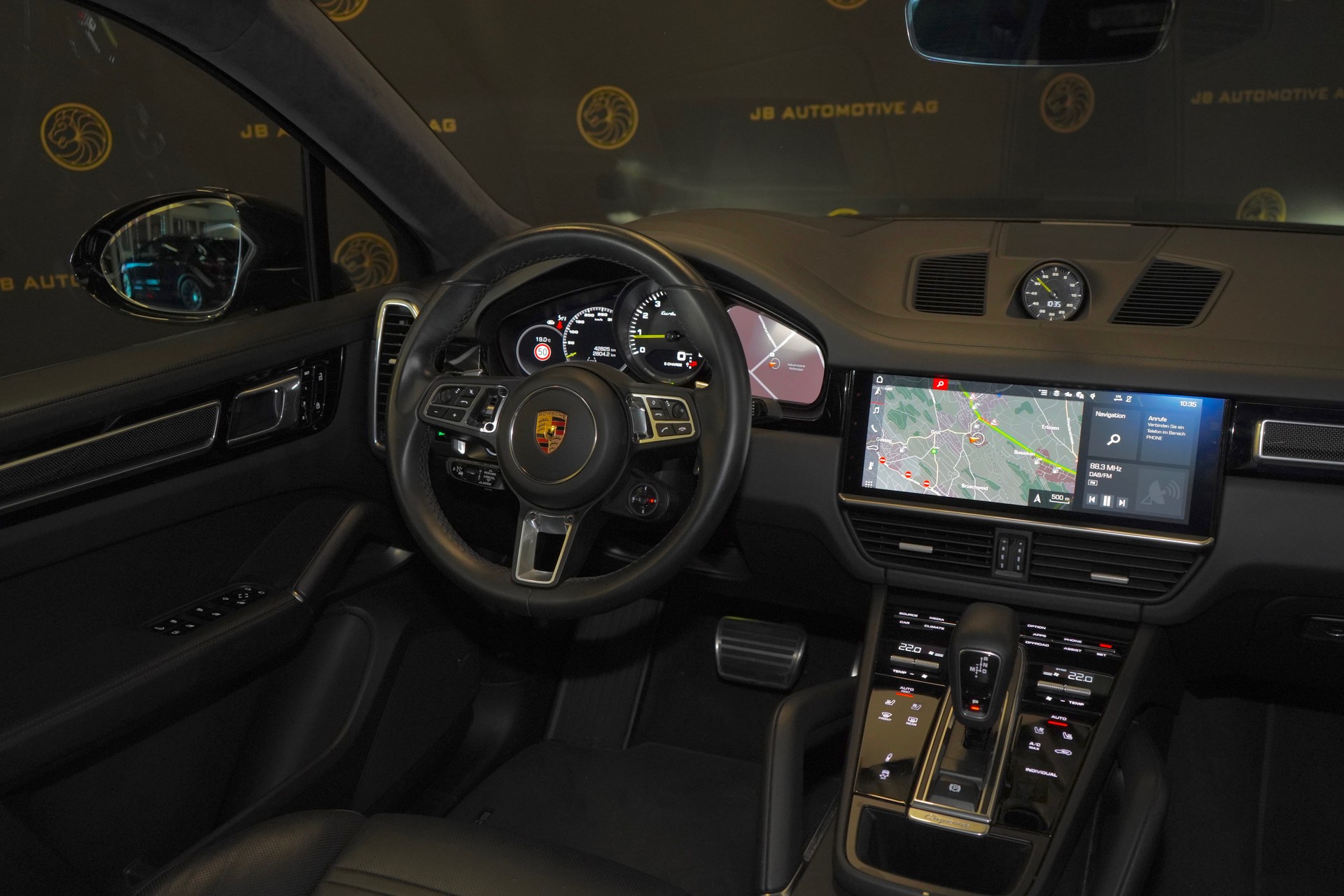 PORSCHE Cayenne Turbo Coupé S E-Hybrid 🇨🇭-image-5