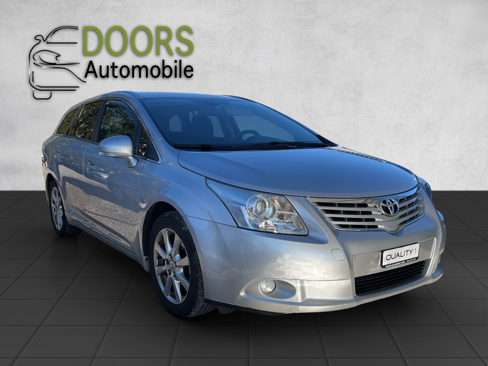TOYOTA Avensis SW 2.0 Linea Luna Multidrive-image-0