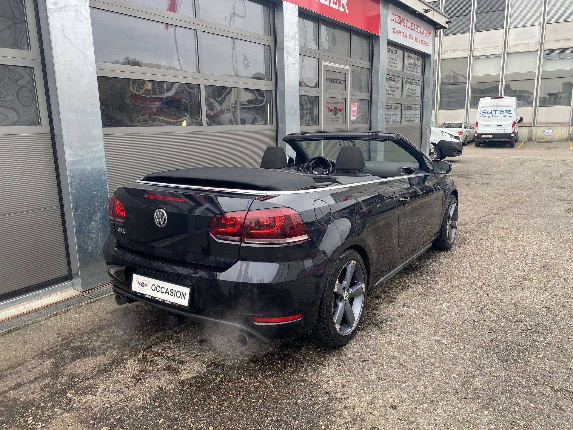 VW Golf Cabrio 2.0 TSI GTI-image-5