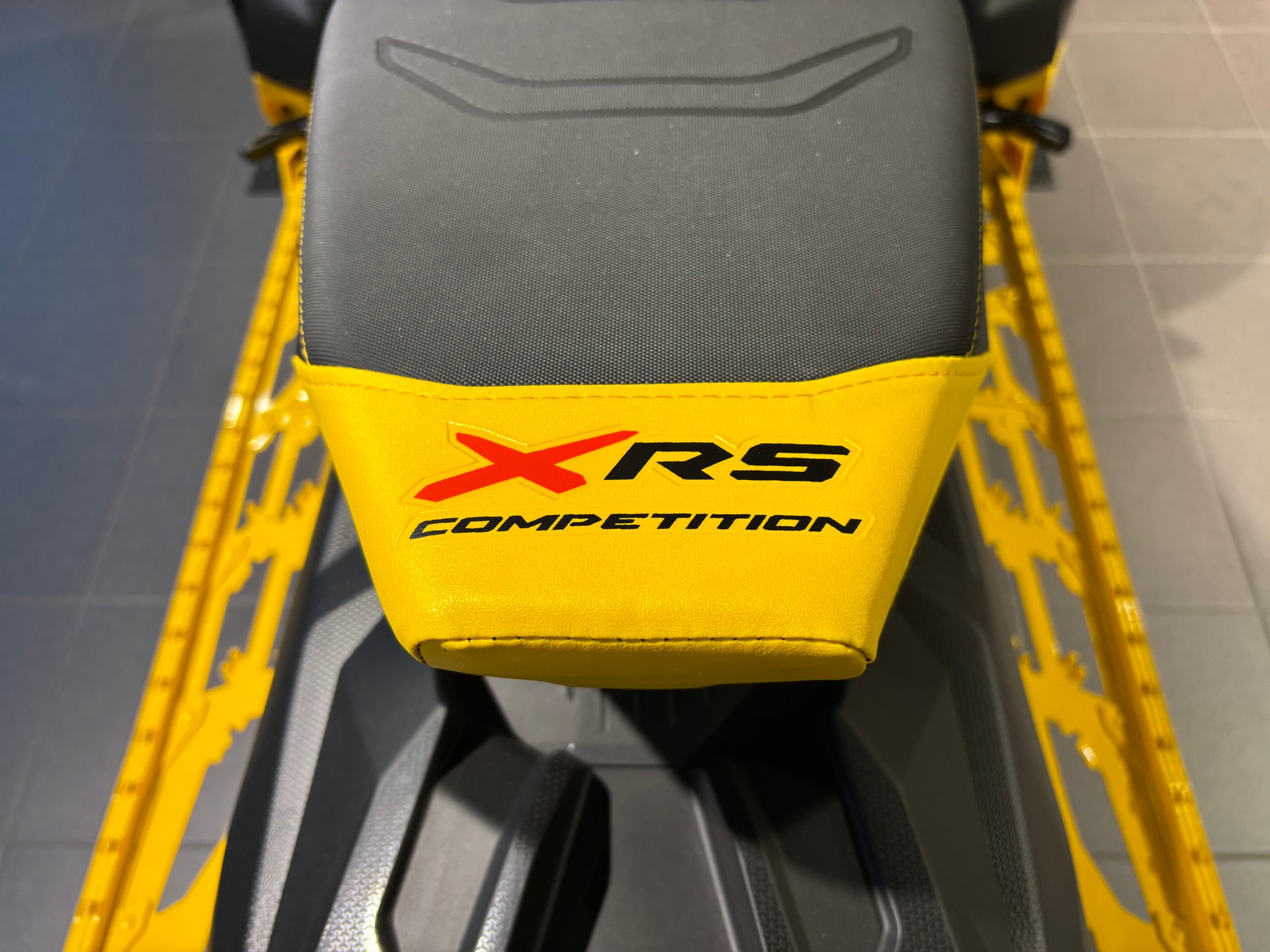 SKIDOO MXZ Renegade Turbo R Compétition-image-6