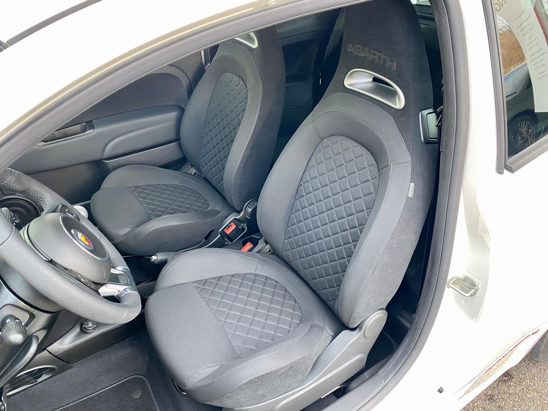 FIAT 595 1.4 16V Turbo Abarth 595-image-3