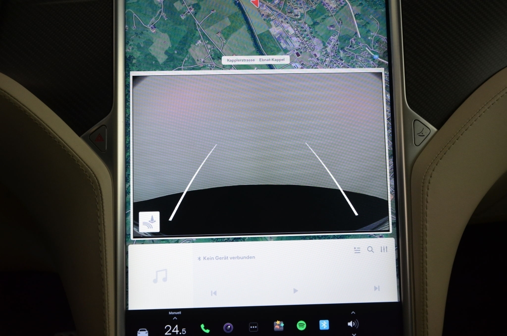 TESLA Model X 100 D-image-15