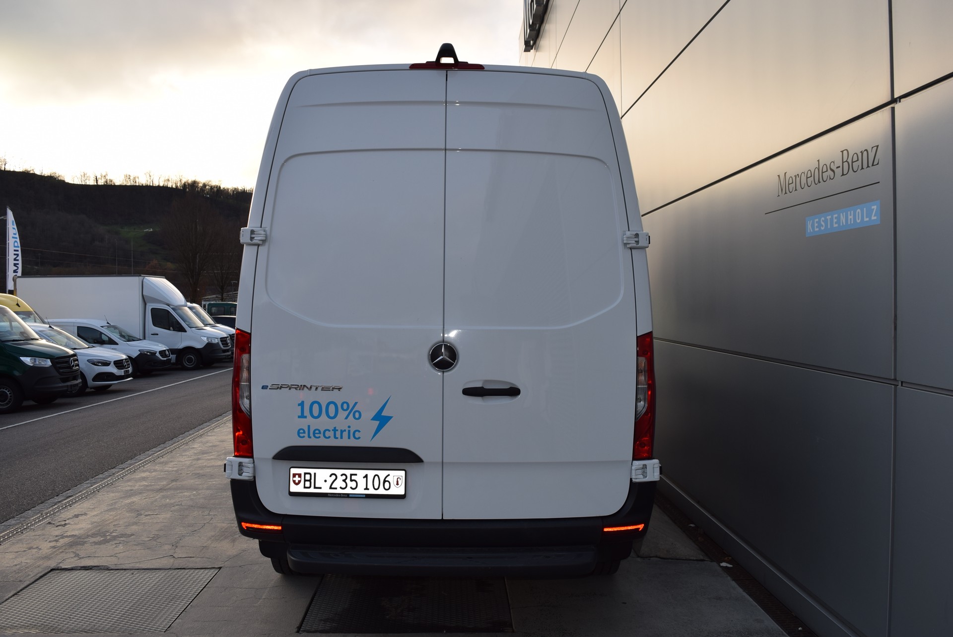 MERCEDES-BENZ eSprinter 320 PRO-image-4