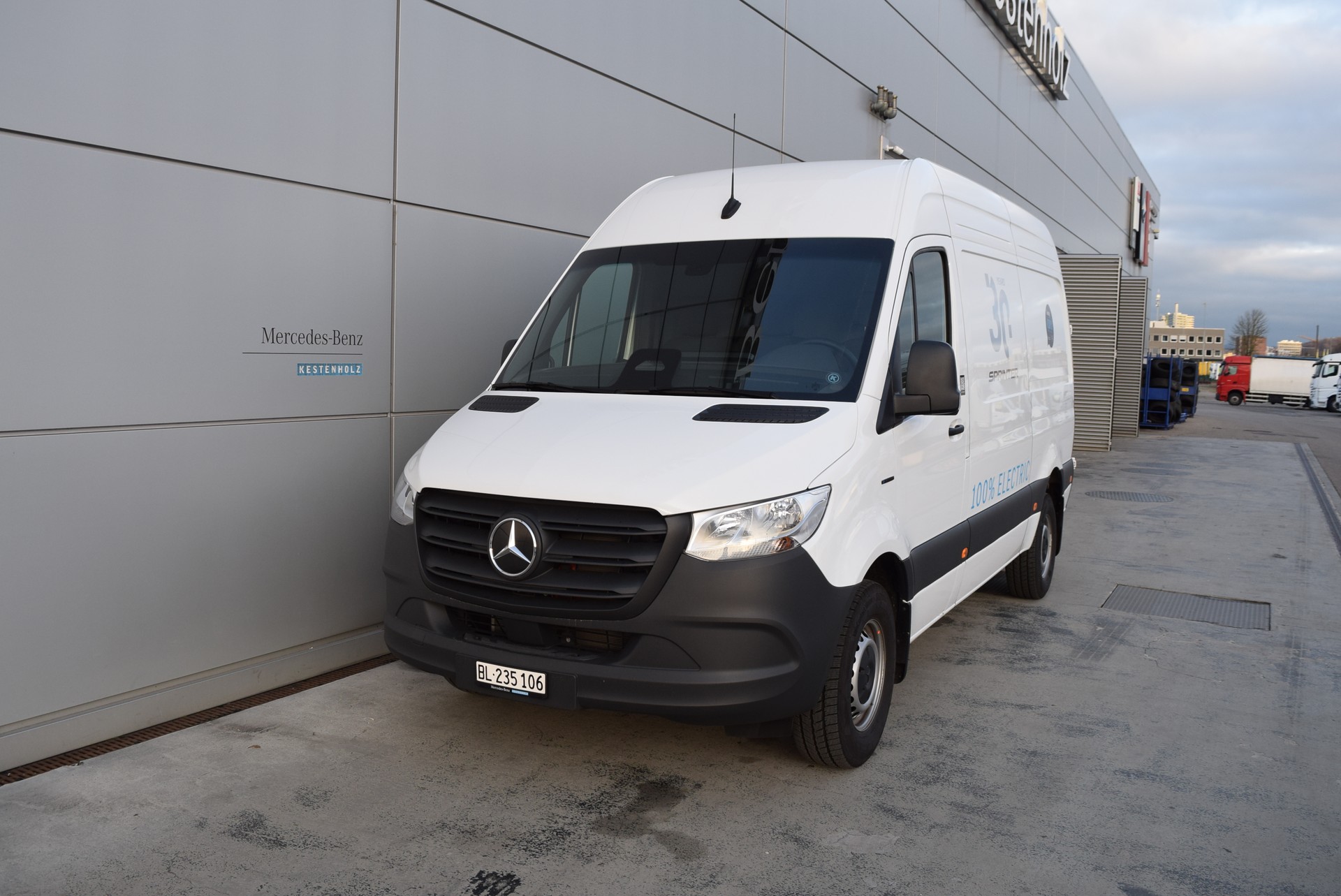 MERCEDES-BENZ eSprinter 320 PRO