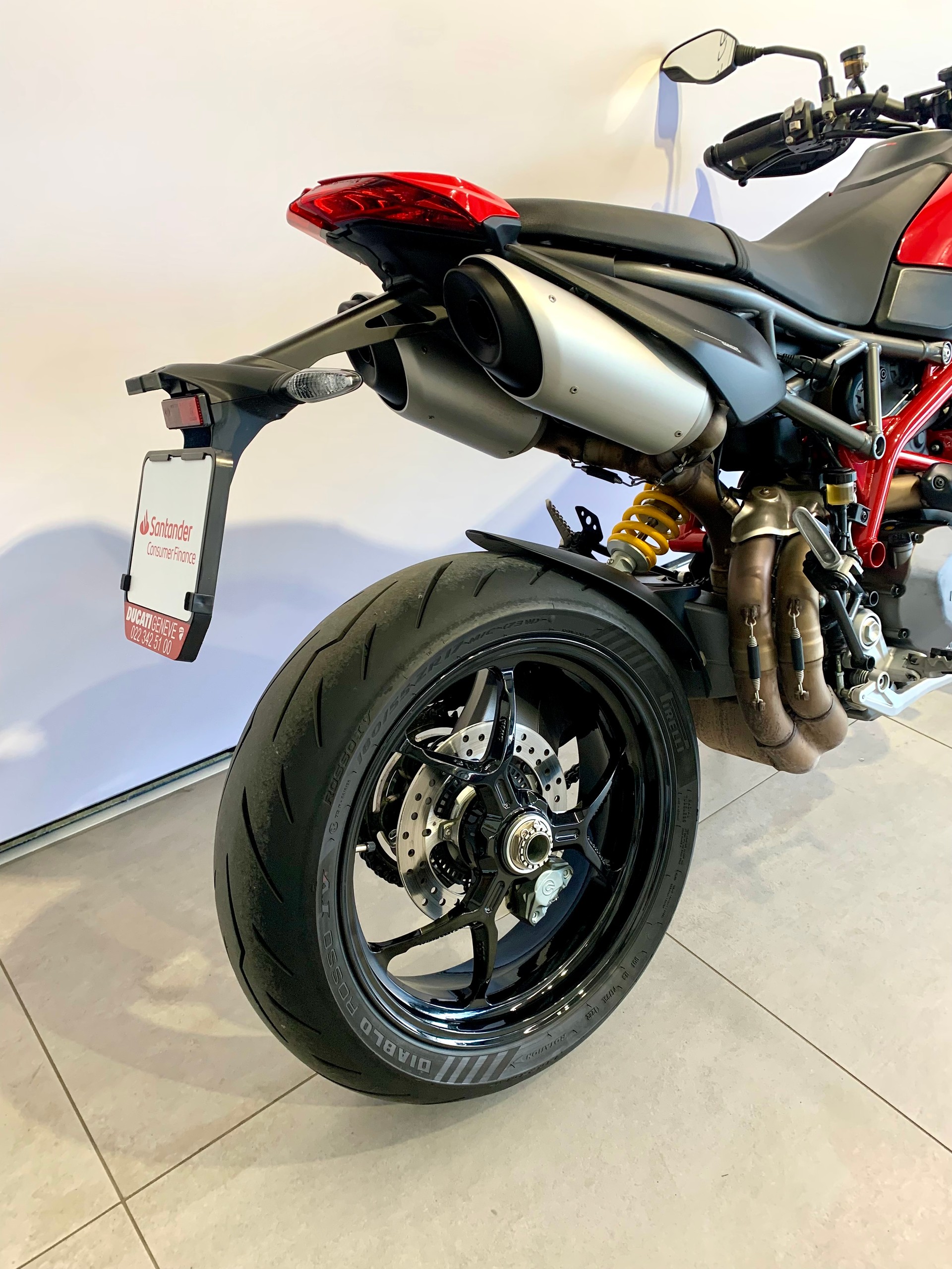 DUCATI Hypermotard 950-image-8