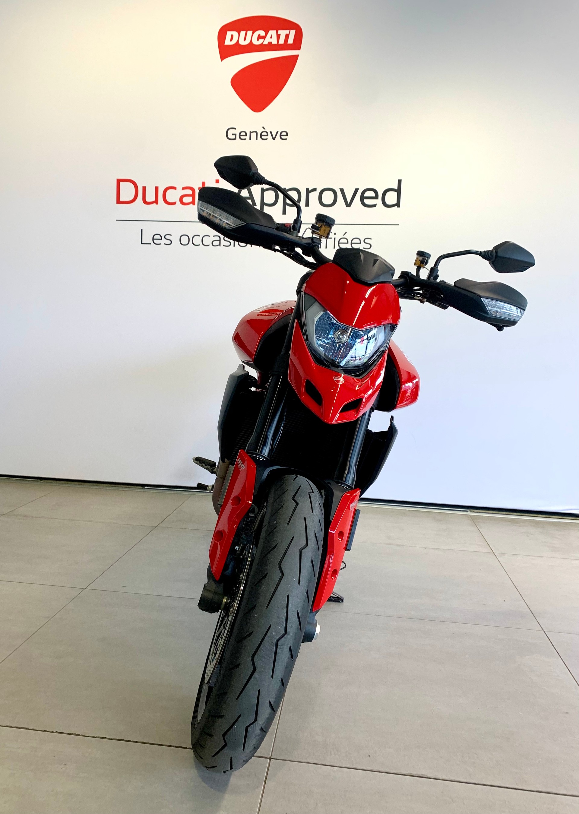 DUCATI Hypermotard 950-showroom-element-2