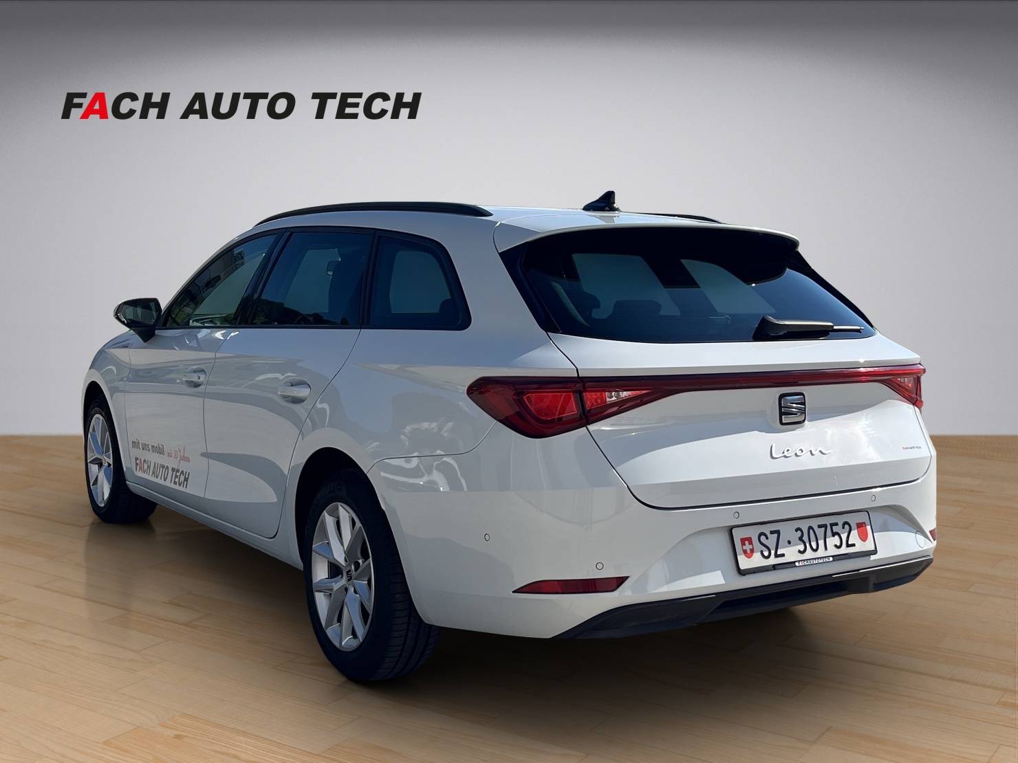 SEAT Leon ST 2.0 TDI Style DSG-image-3