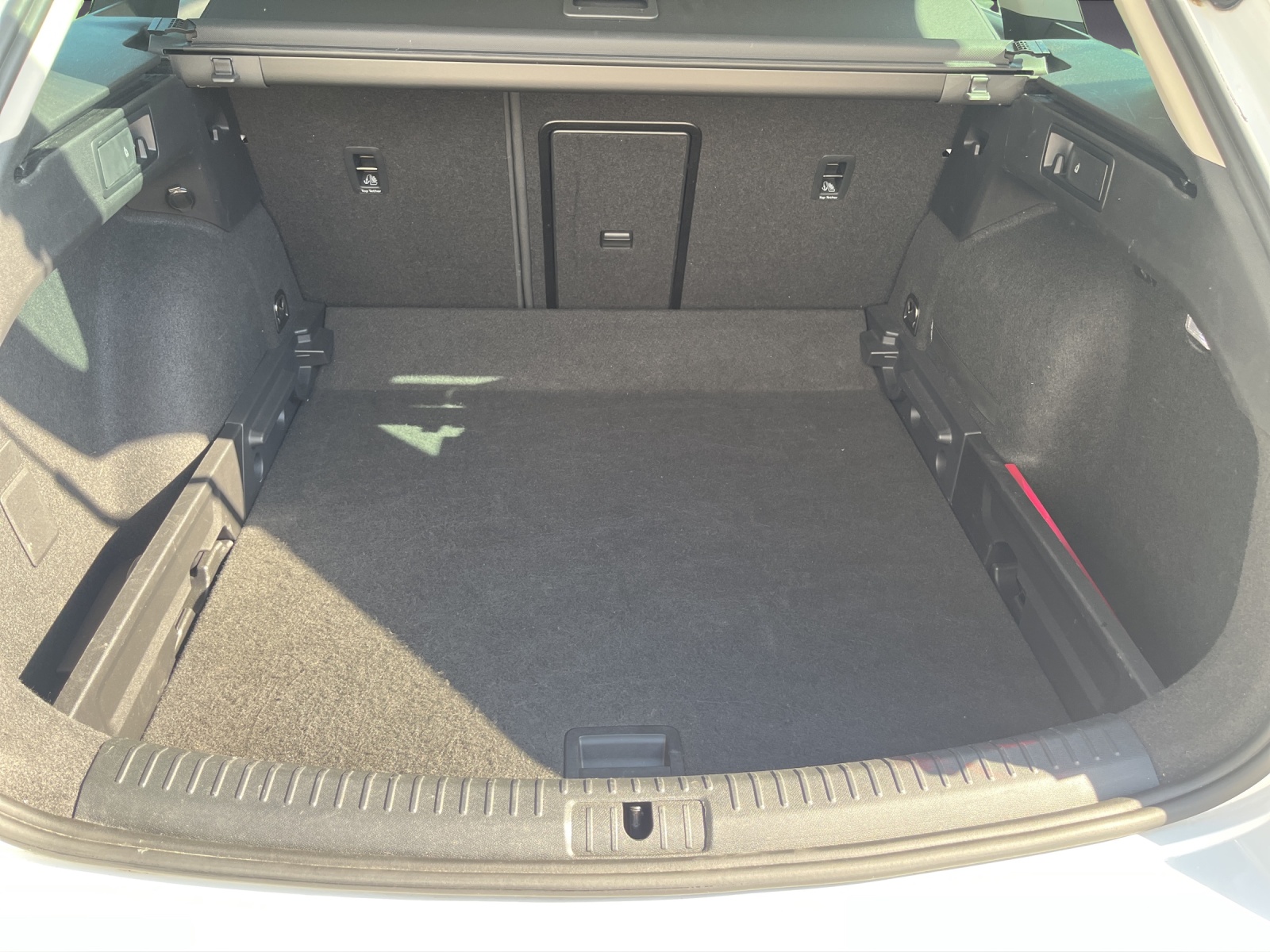 SEAT Leon ST 2.0 TDI Style DSG-image-14