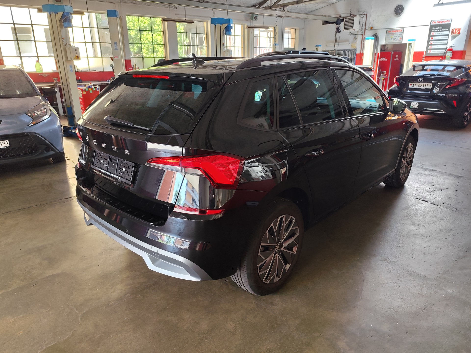 SKODA Kamiq 1.0 TSI Clever DSG-showroom-element-1