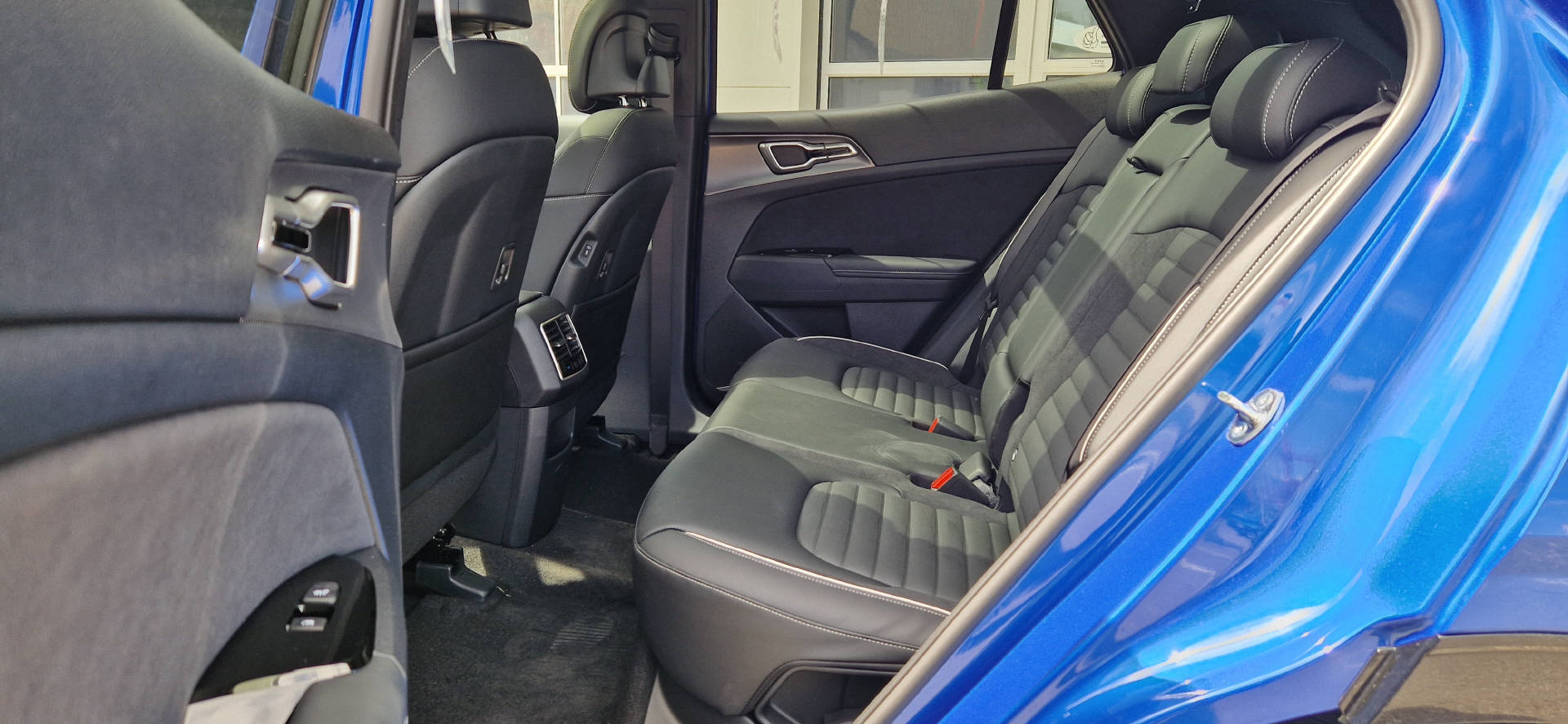 KIA Sportage 1.6 T-GDi PHEV GT-Line-image-9