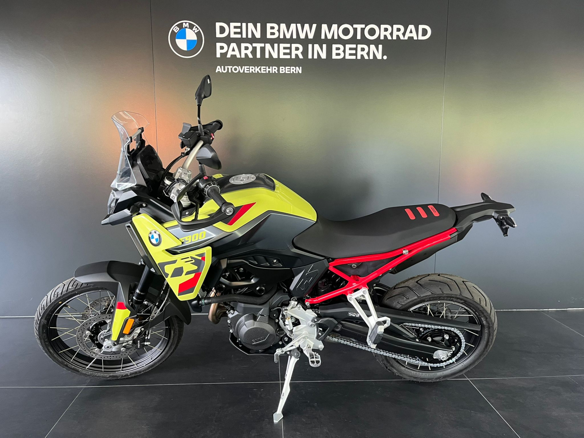 BMW F 900 GS-image-4