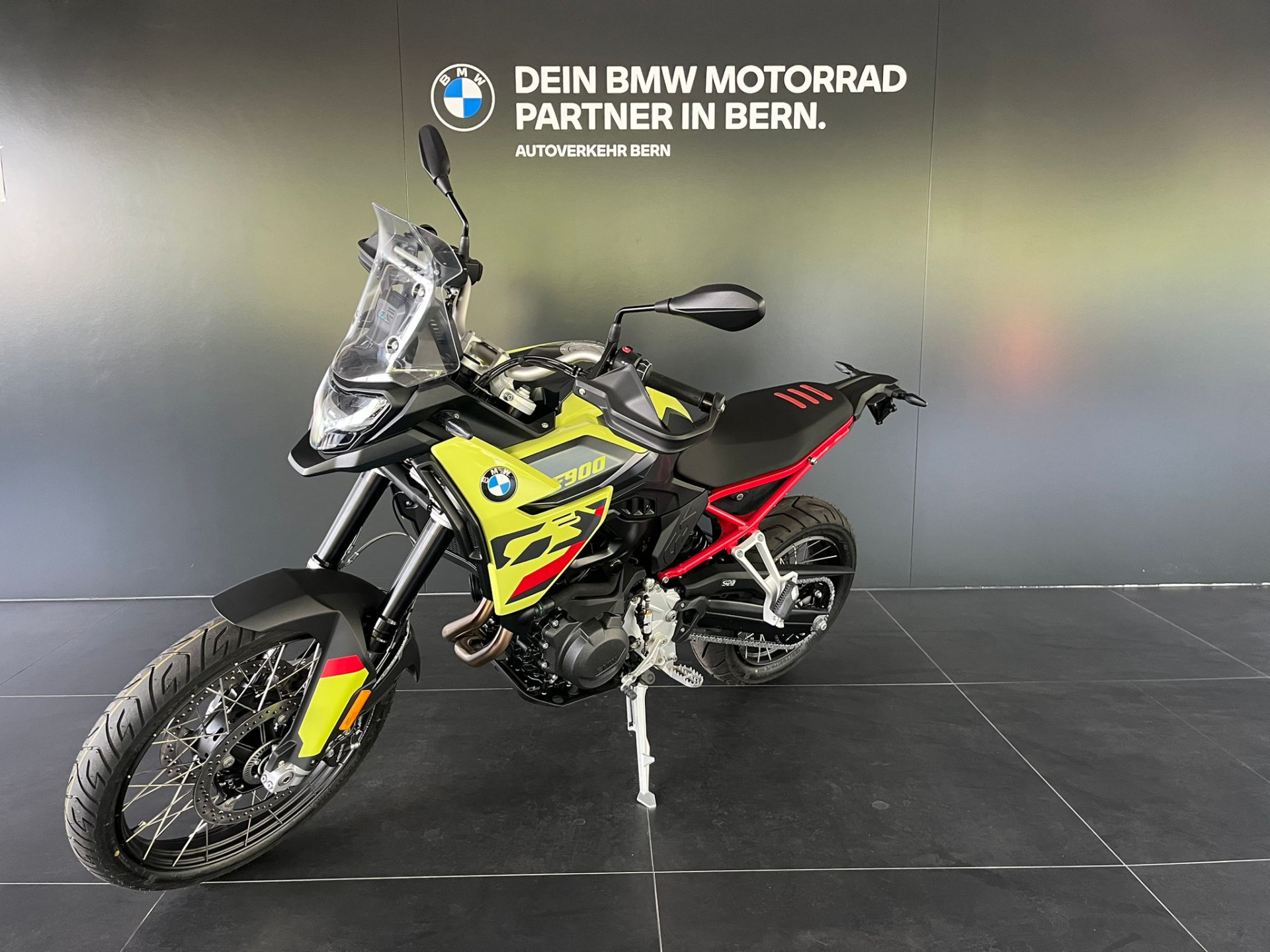 BMW F 900 GS-showroom-element-3