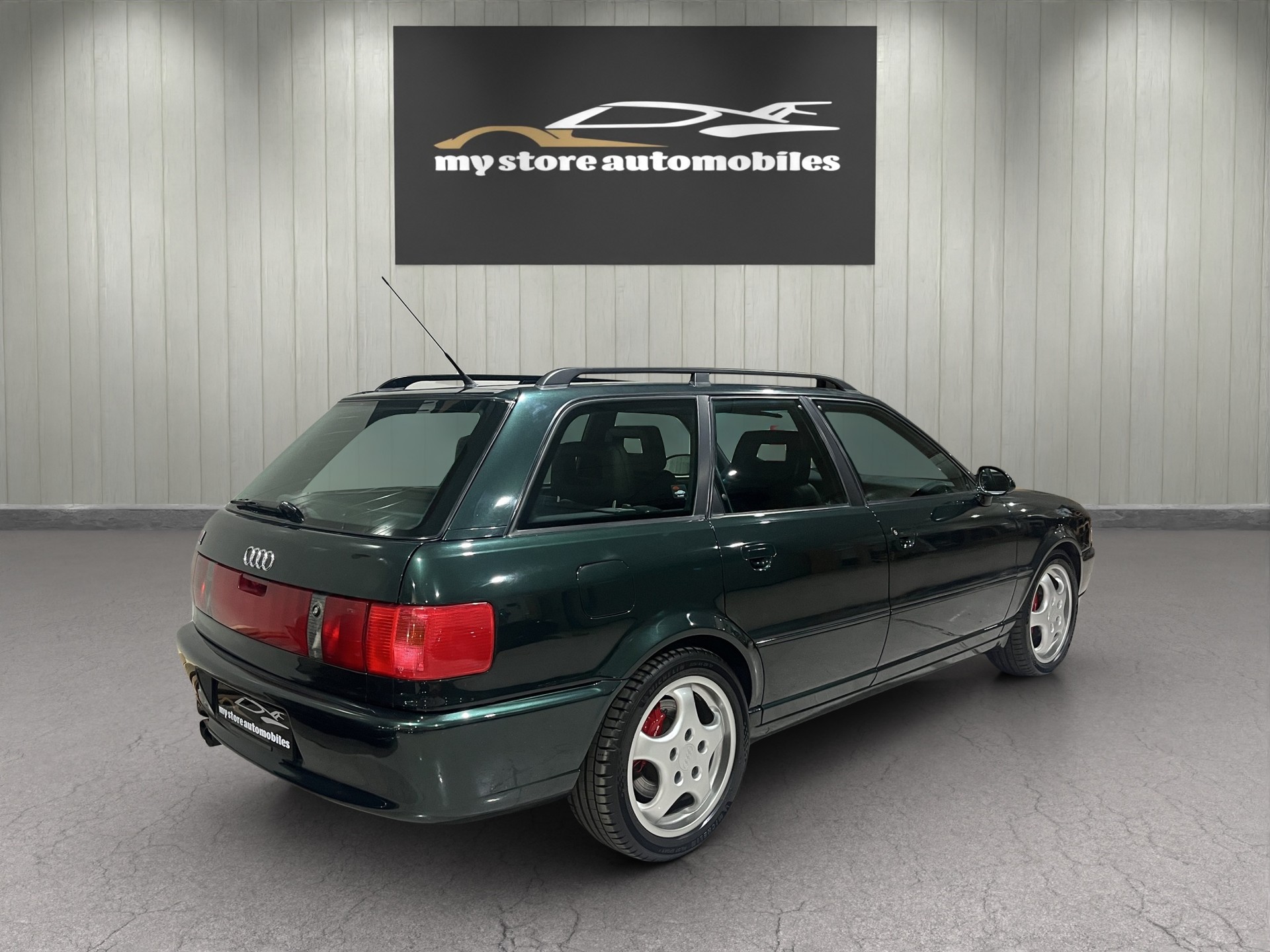 AUDI 80 Avant RS2-image-7