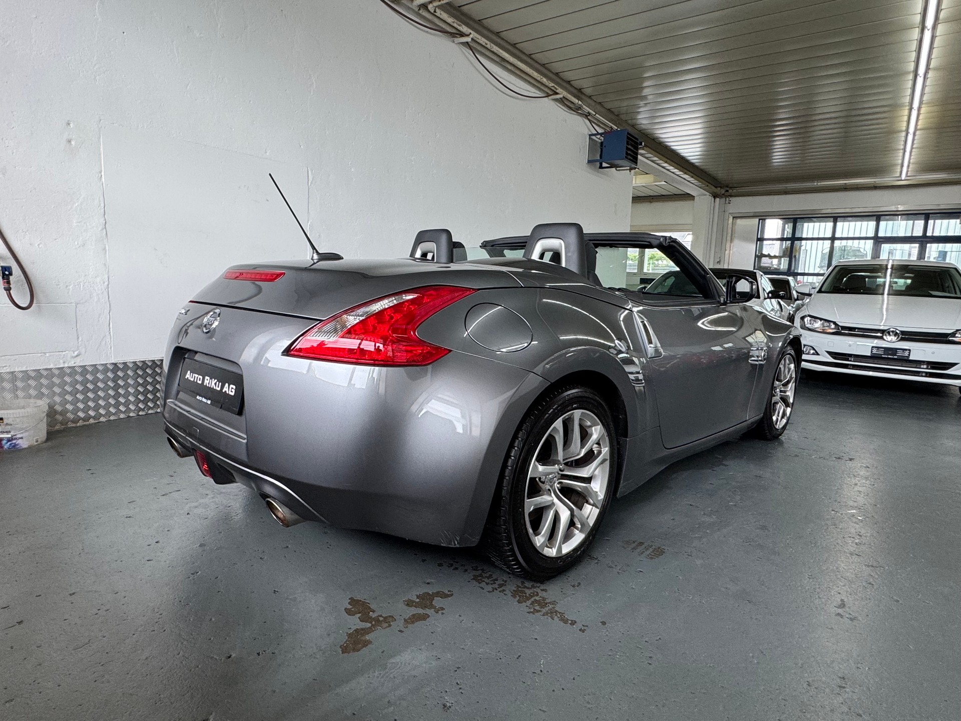 NISSAN 370 Z Roadster Pack-image-17