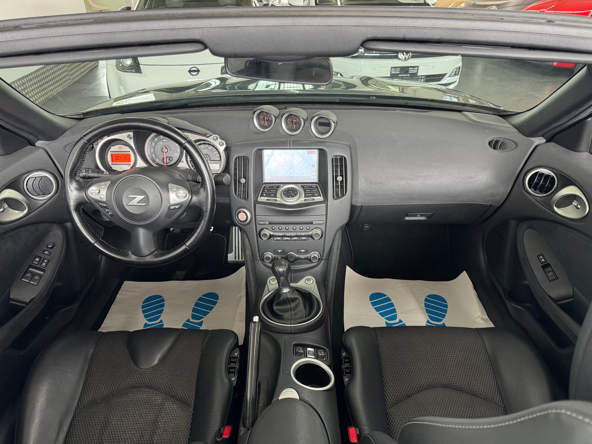 NISSAN 370 Z Roadster Pack-image-25